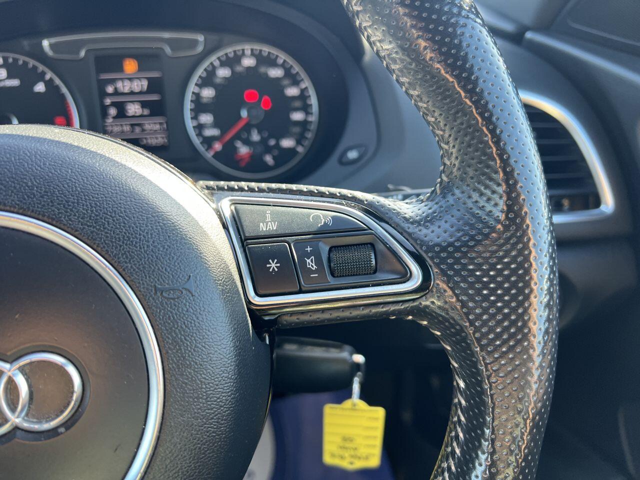 Audi Q3 view 47