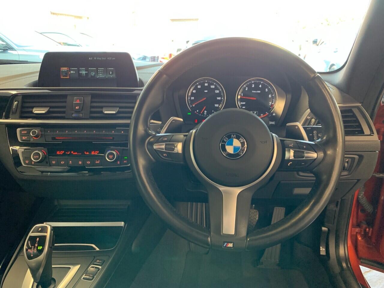 BMW 1 Series view 29