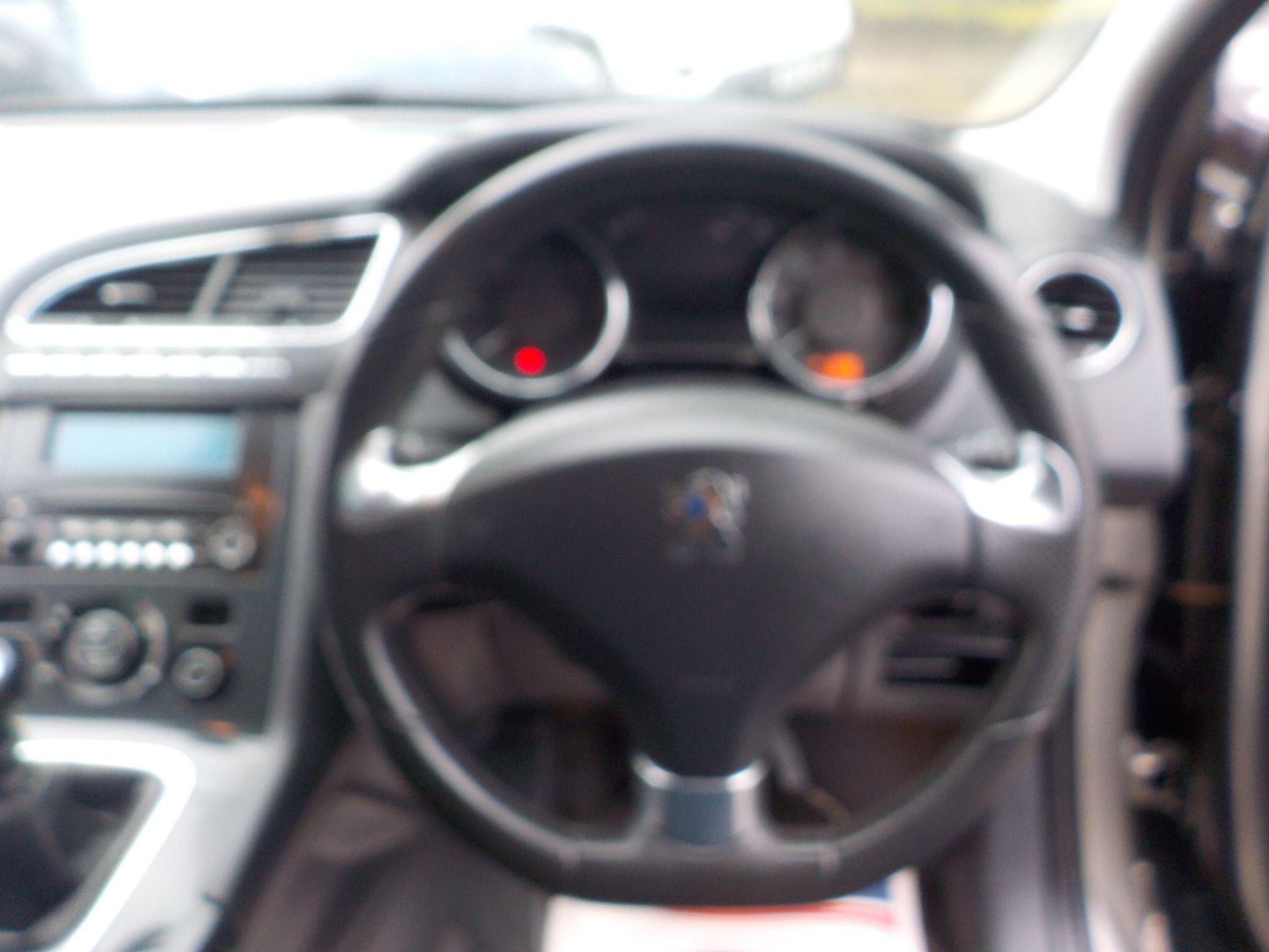 Peugeot 5008 1.6 HDi Allure Euro 5 5dr