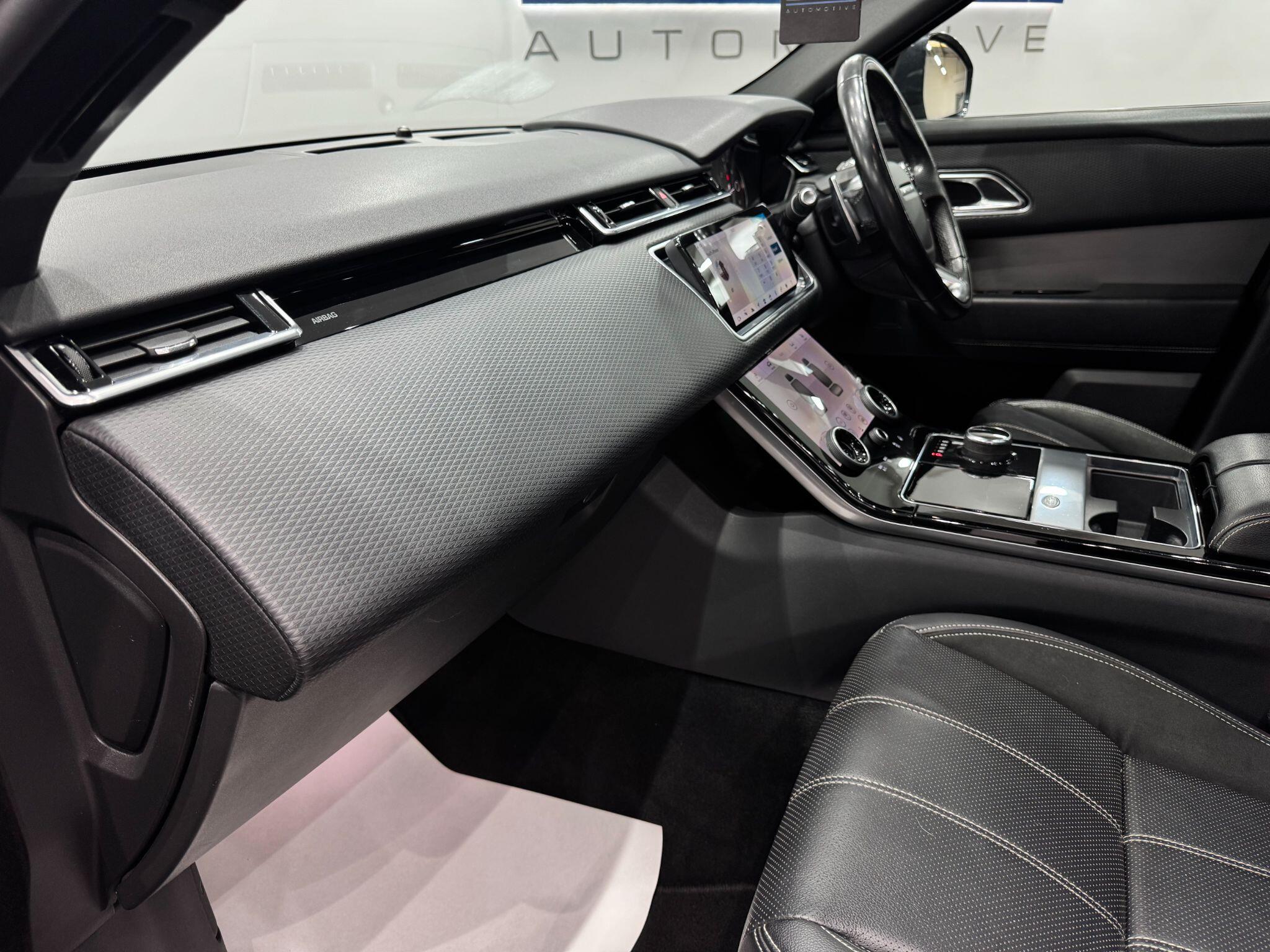 Land Rover Range Rover Velar view 41