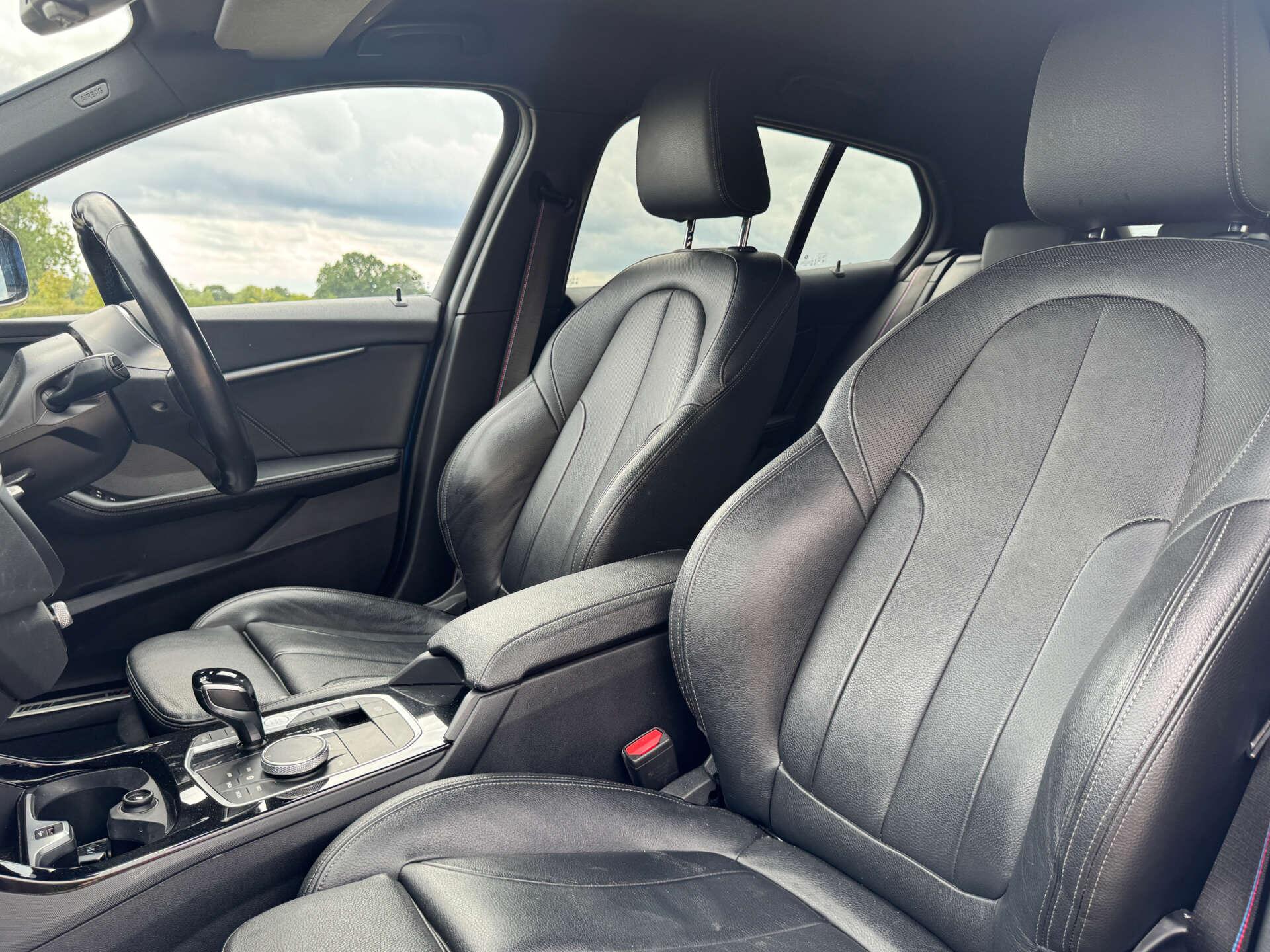 BMW 1 Series view 3