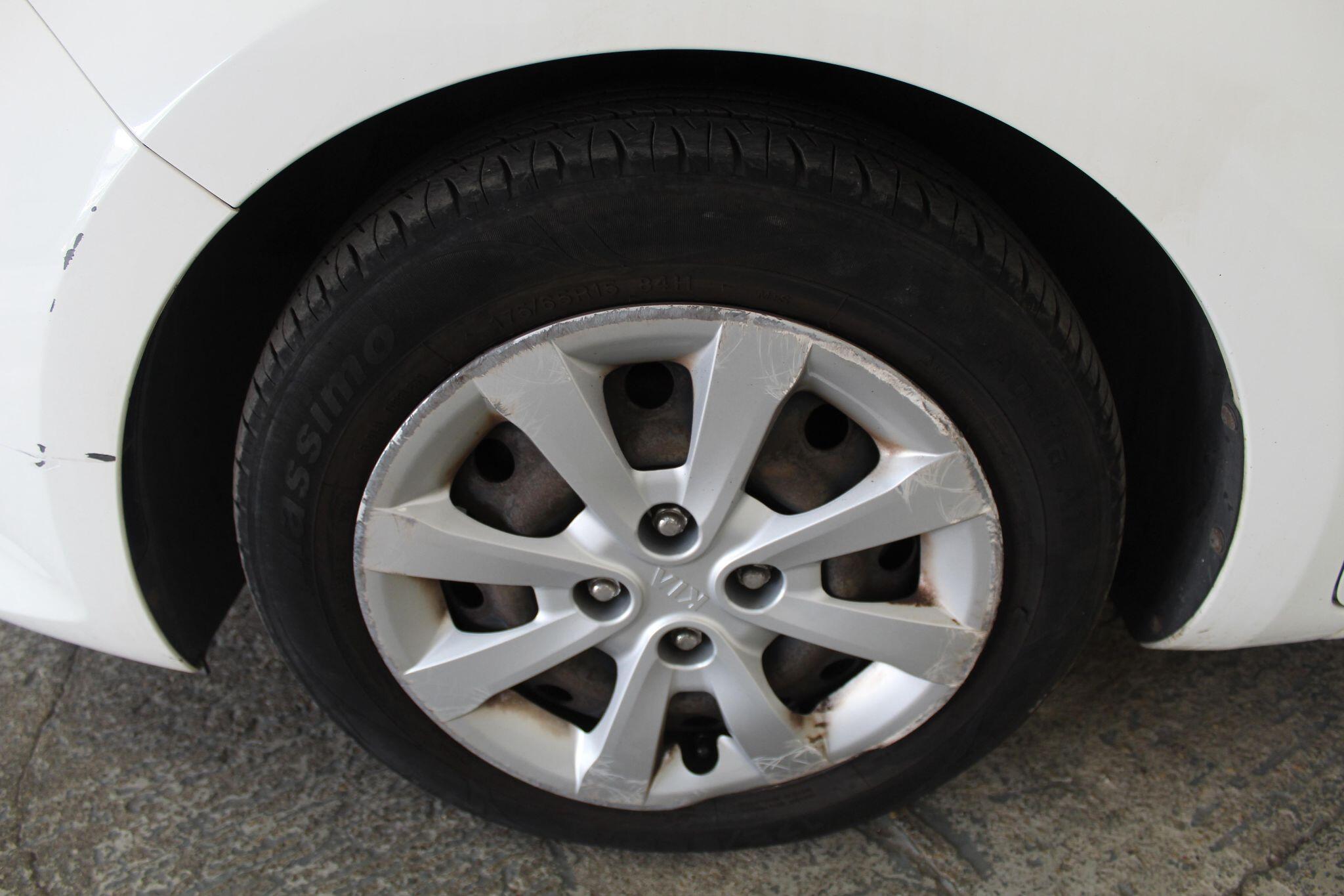 Kia Rio view 51