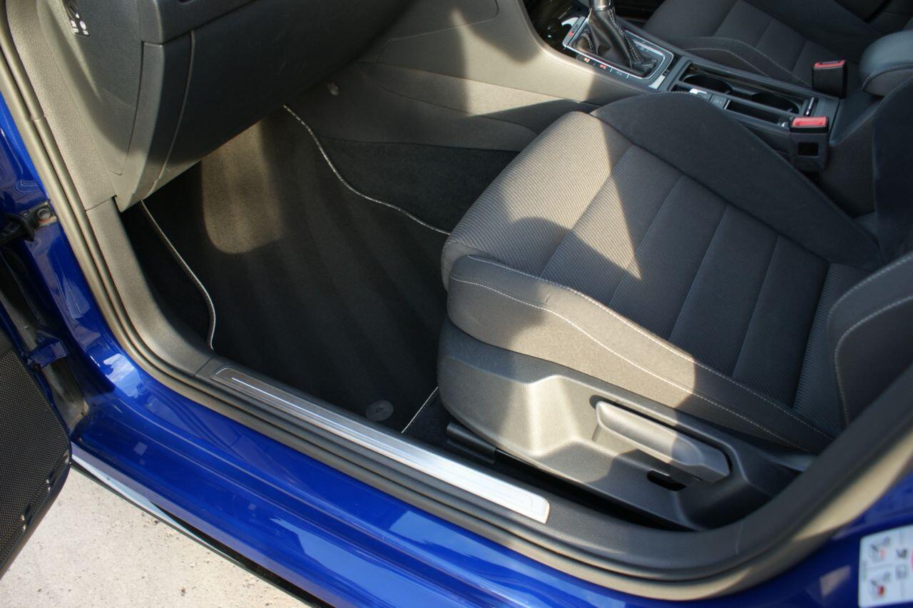 Volkswagen Golf view 27
