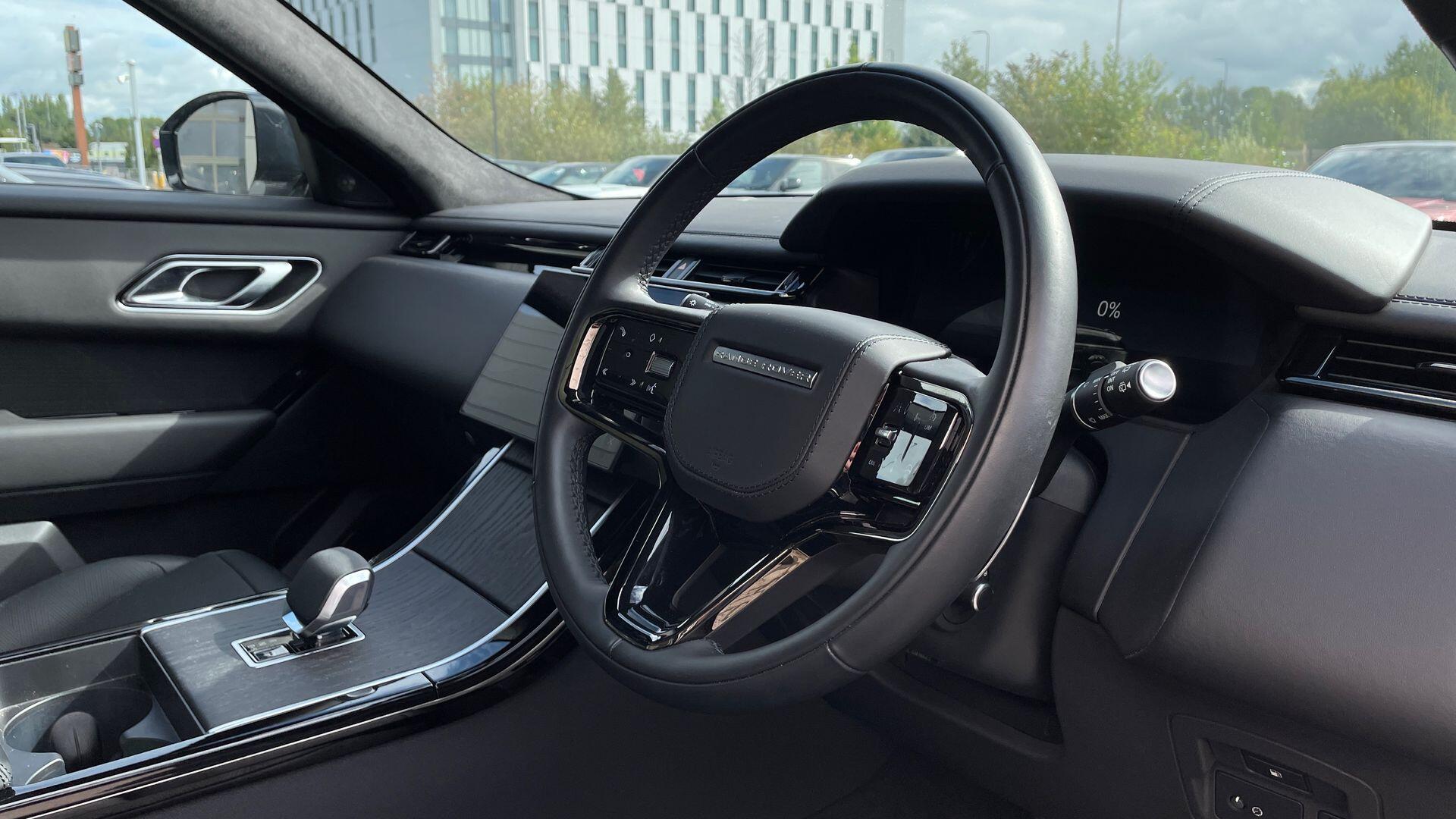 Land Rover Range Rover Velar view 36
