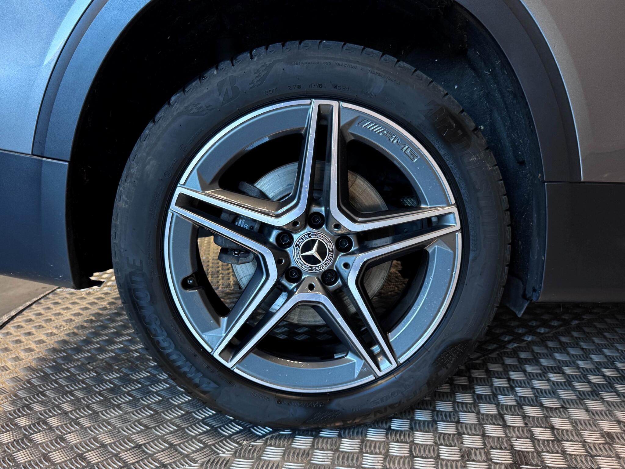 Mercedes-Benz GLB view 63