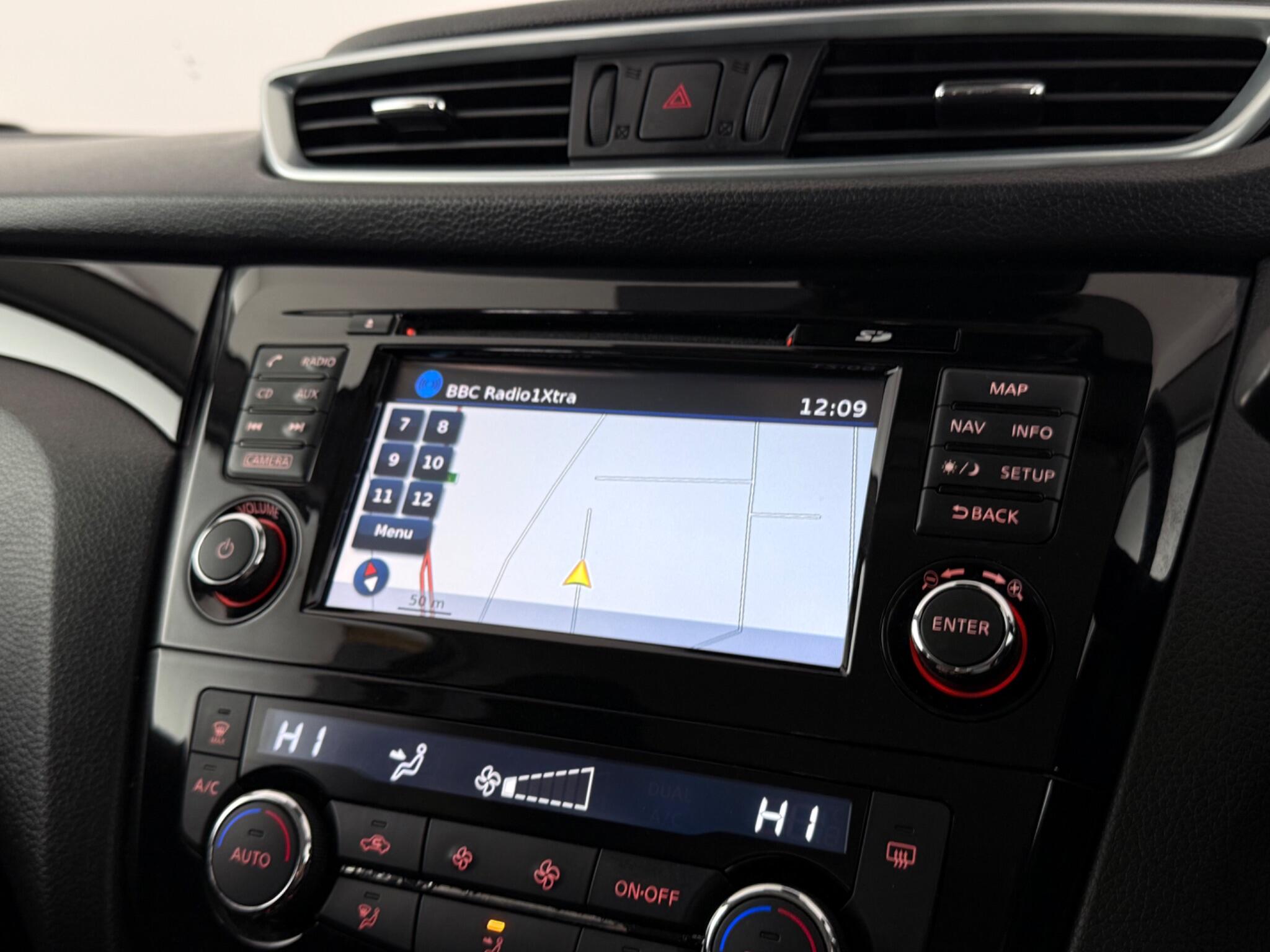 Nissan Qashqai view 25
