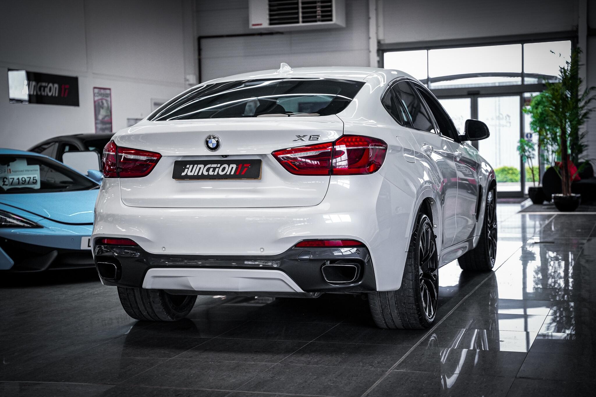 BMW X6 view 16