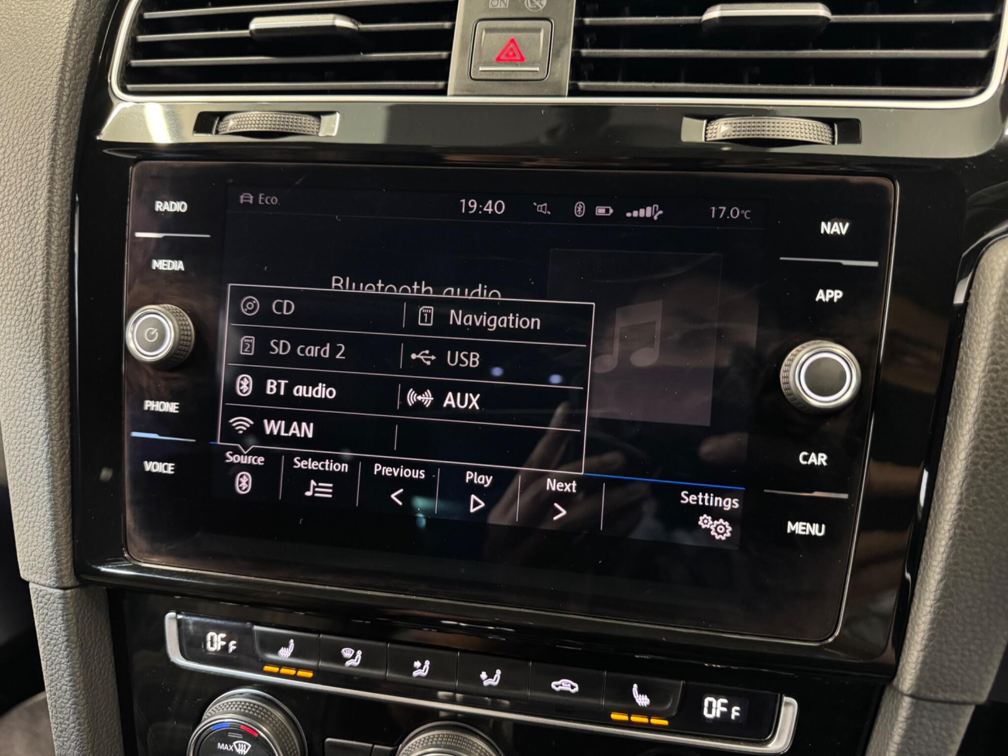Volkswagen Golf view 39