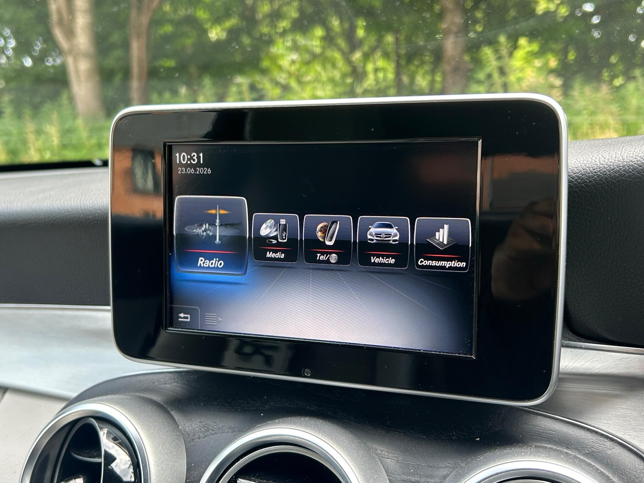 Mercedes-Benz C-Class view 42