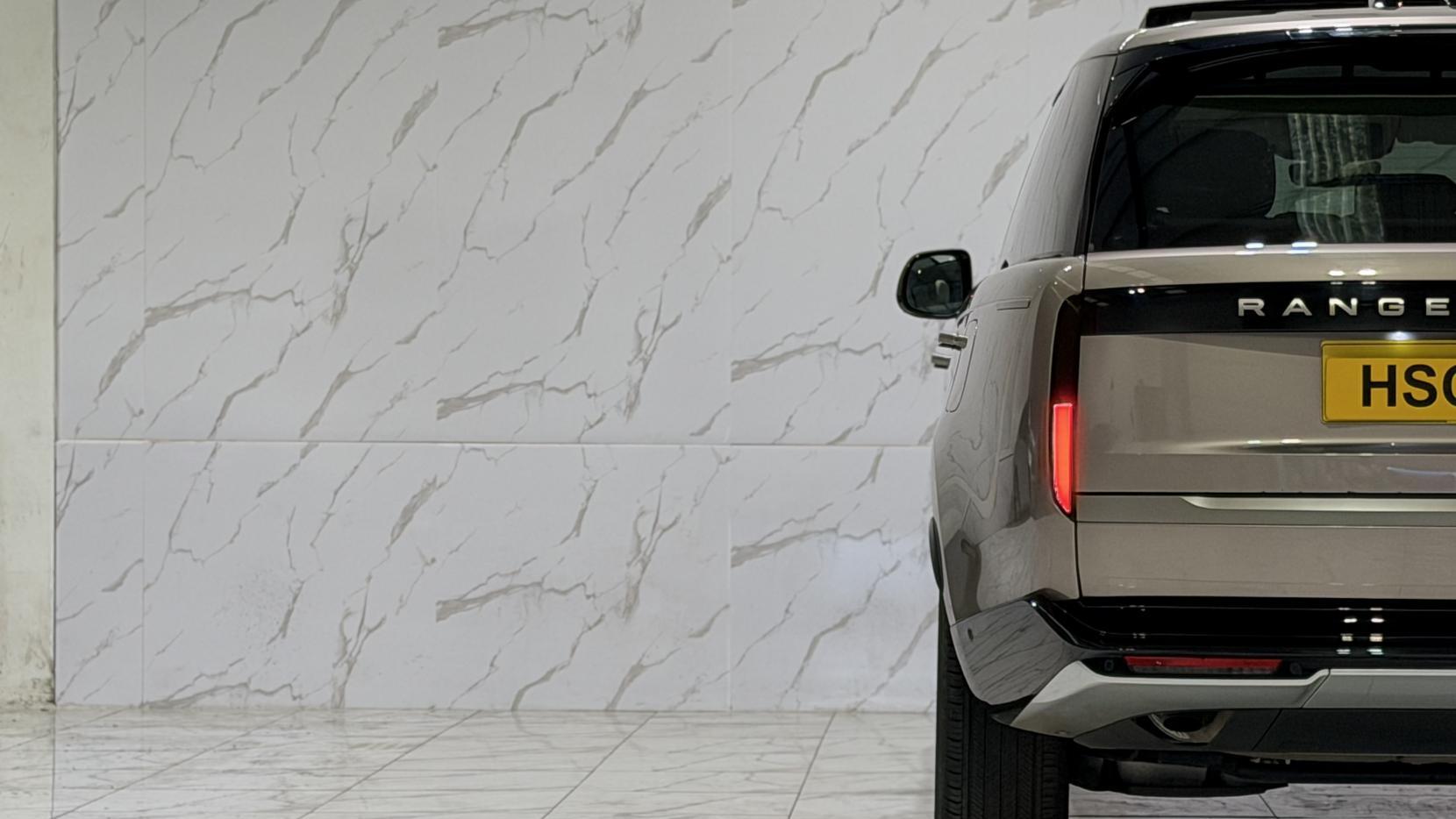 Land Rover Range Rover view 39