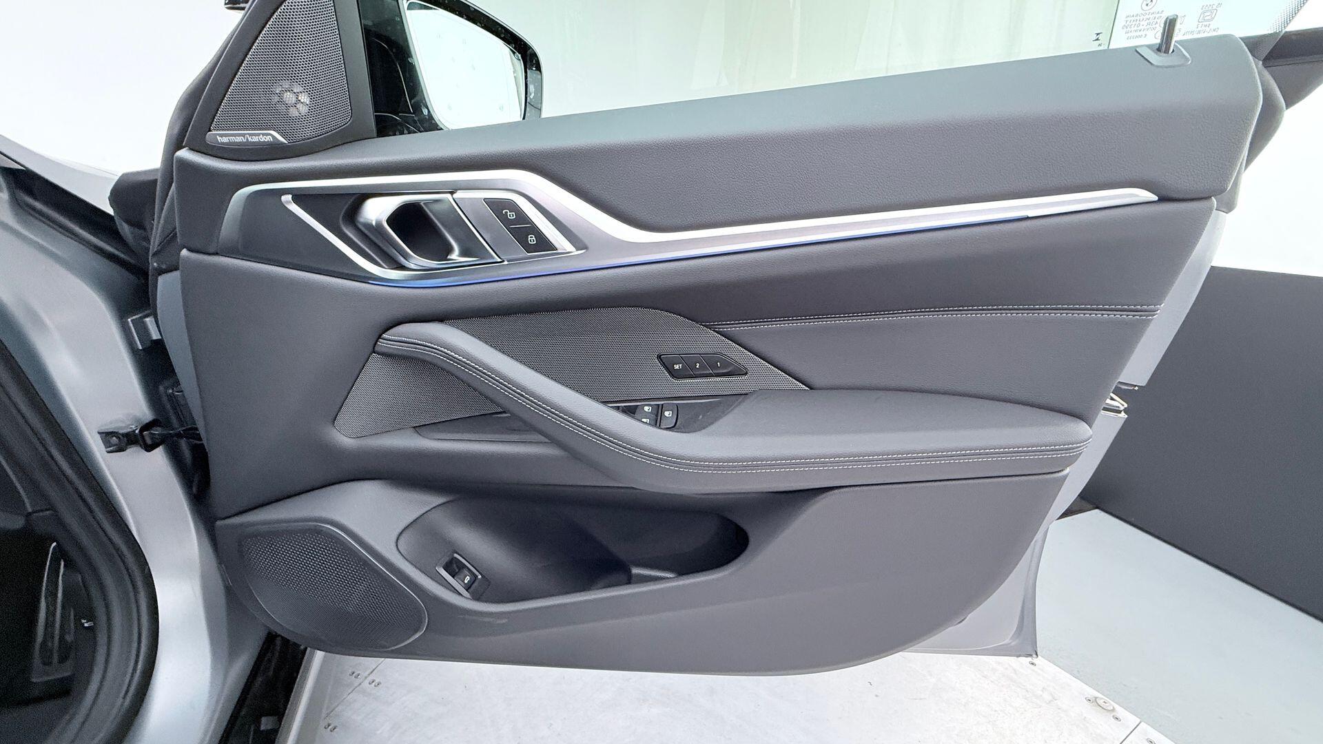 BMW I4 view 20
