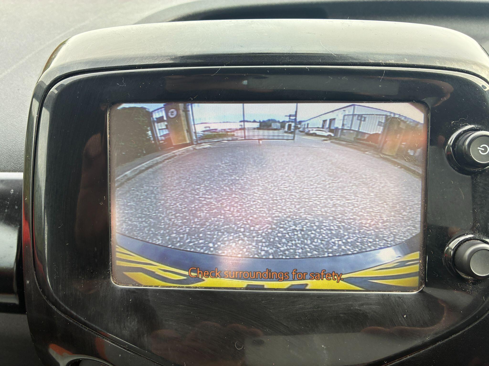 Toyota Aygo view 12