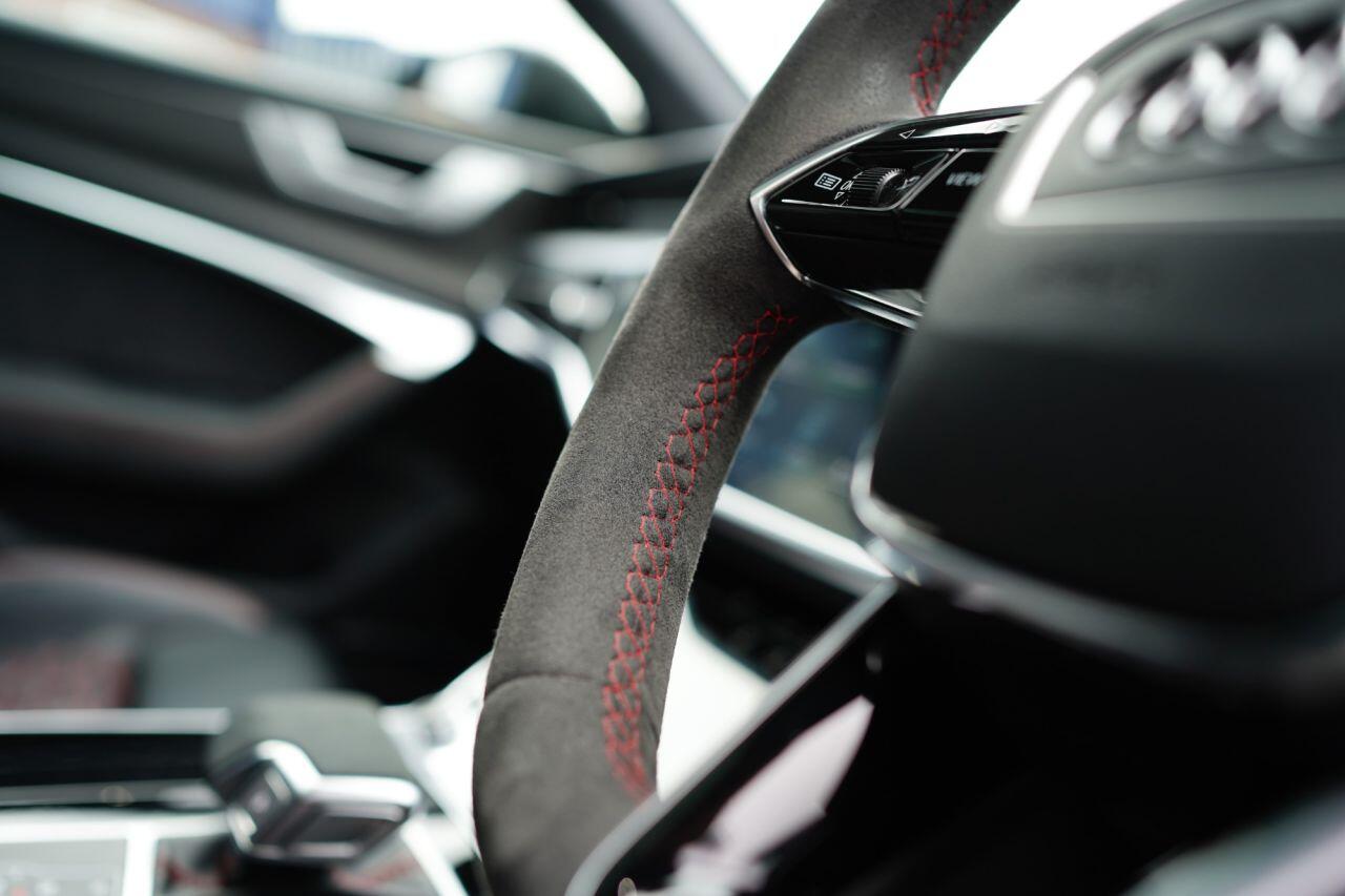 Audi RS6 view 29