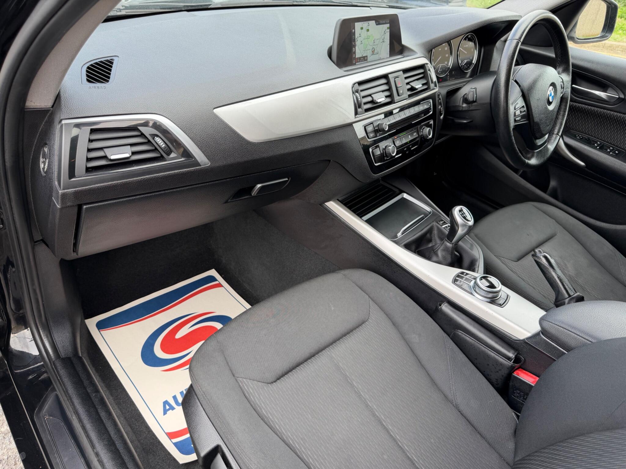 BMW 1 Series view 12