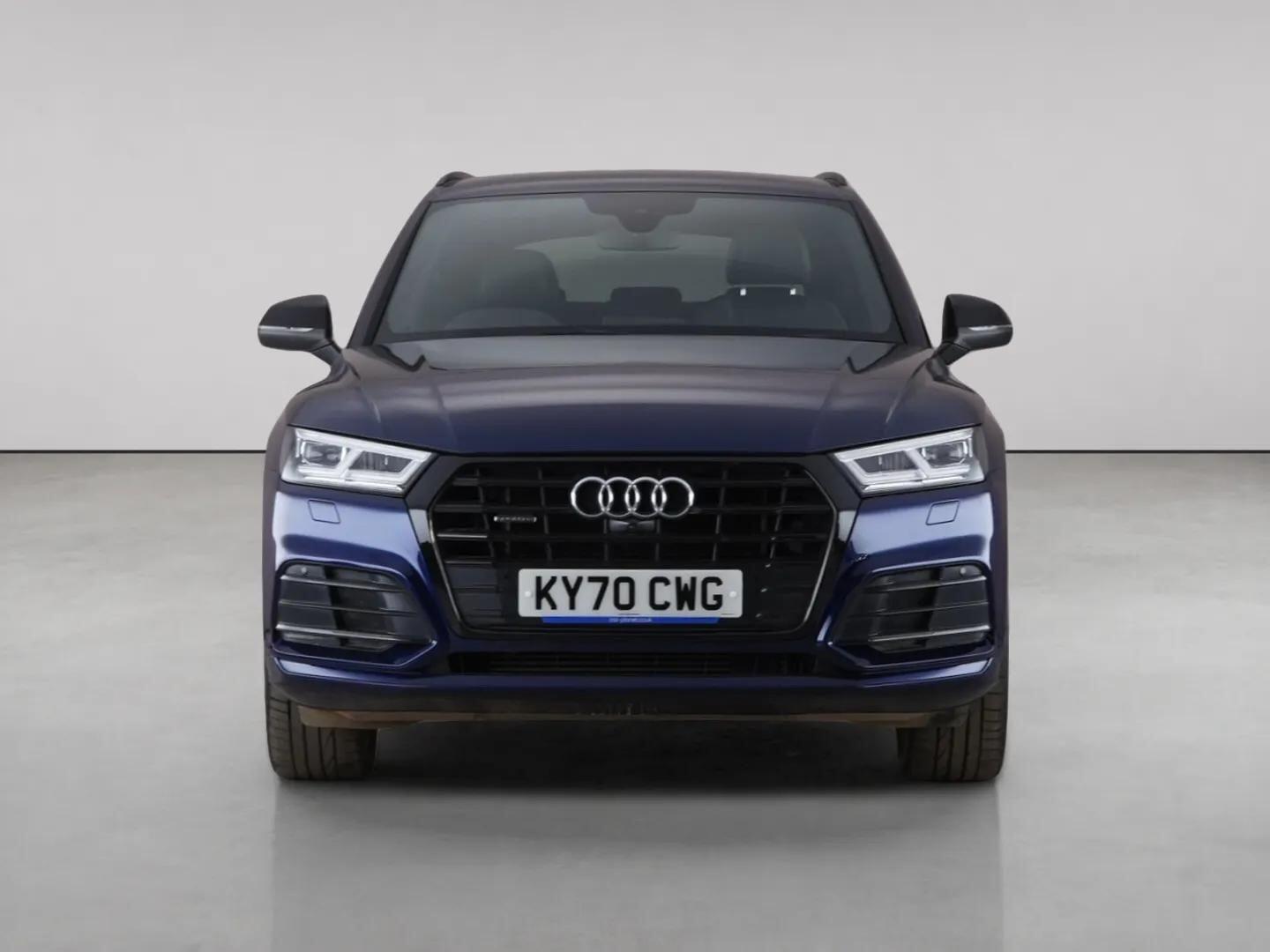 Audi Q5 view 5