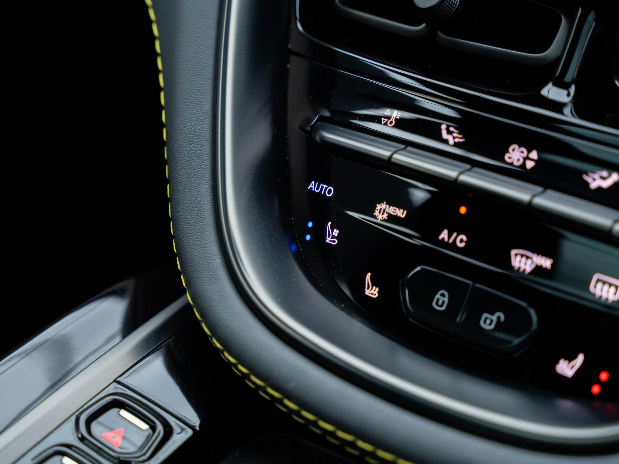 Aston Martin DBX view 16