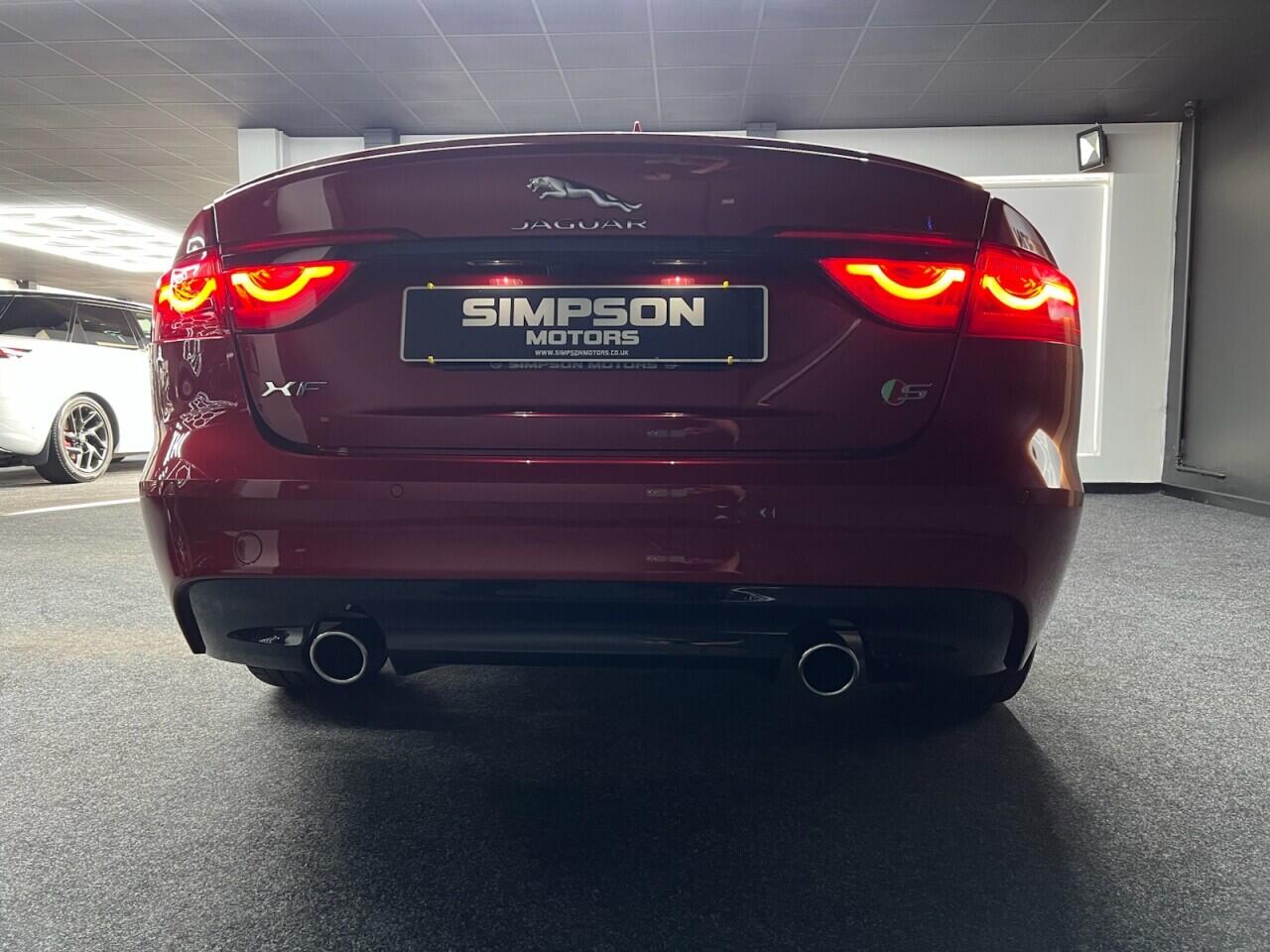 Jaguar XF view 10