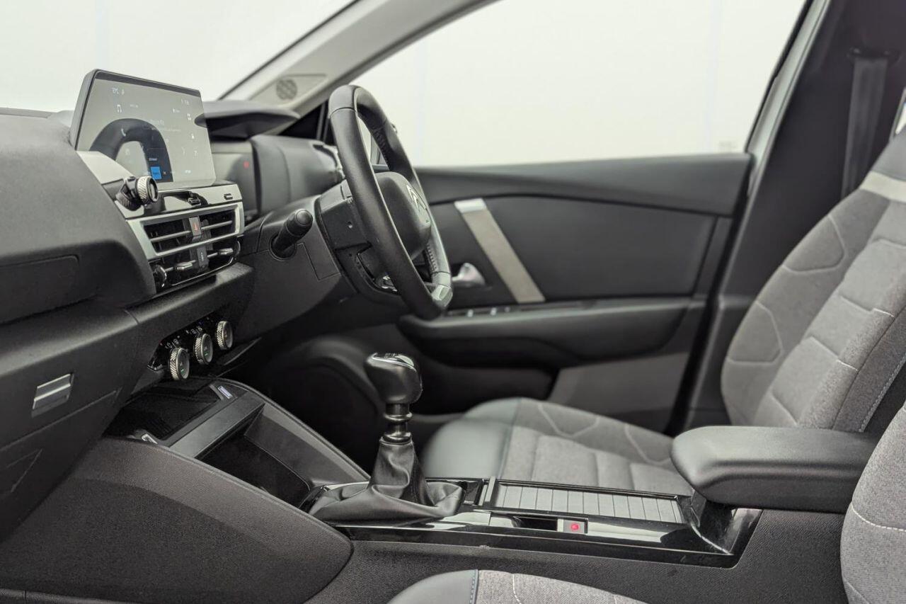 Citroen C4 view 25