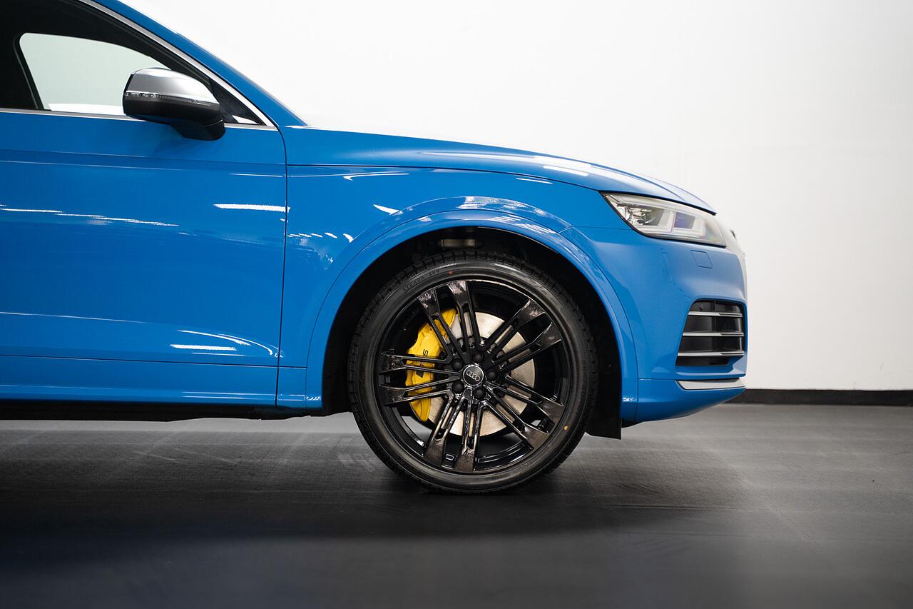 Audi SQ5 view 23
