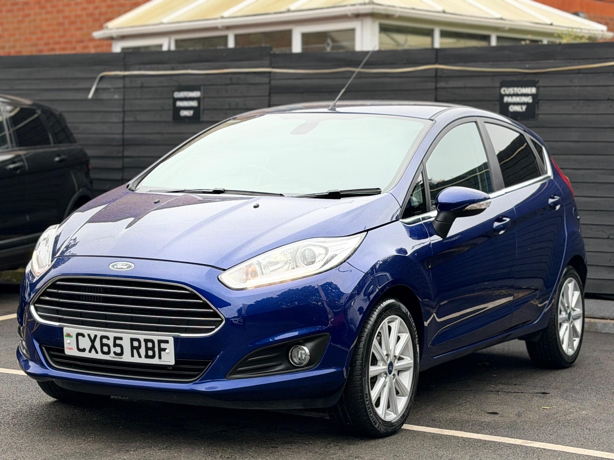 Ford Fiesta view 6