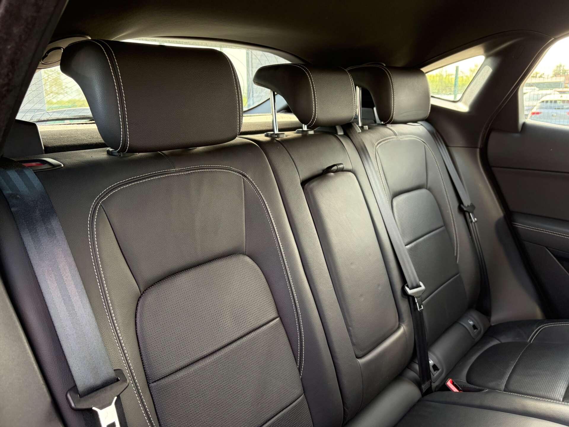 Jaguar E-Pace view 30