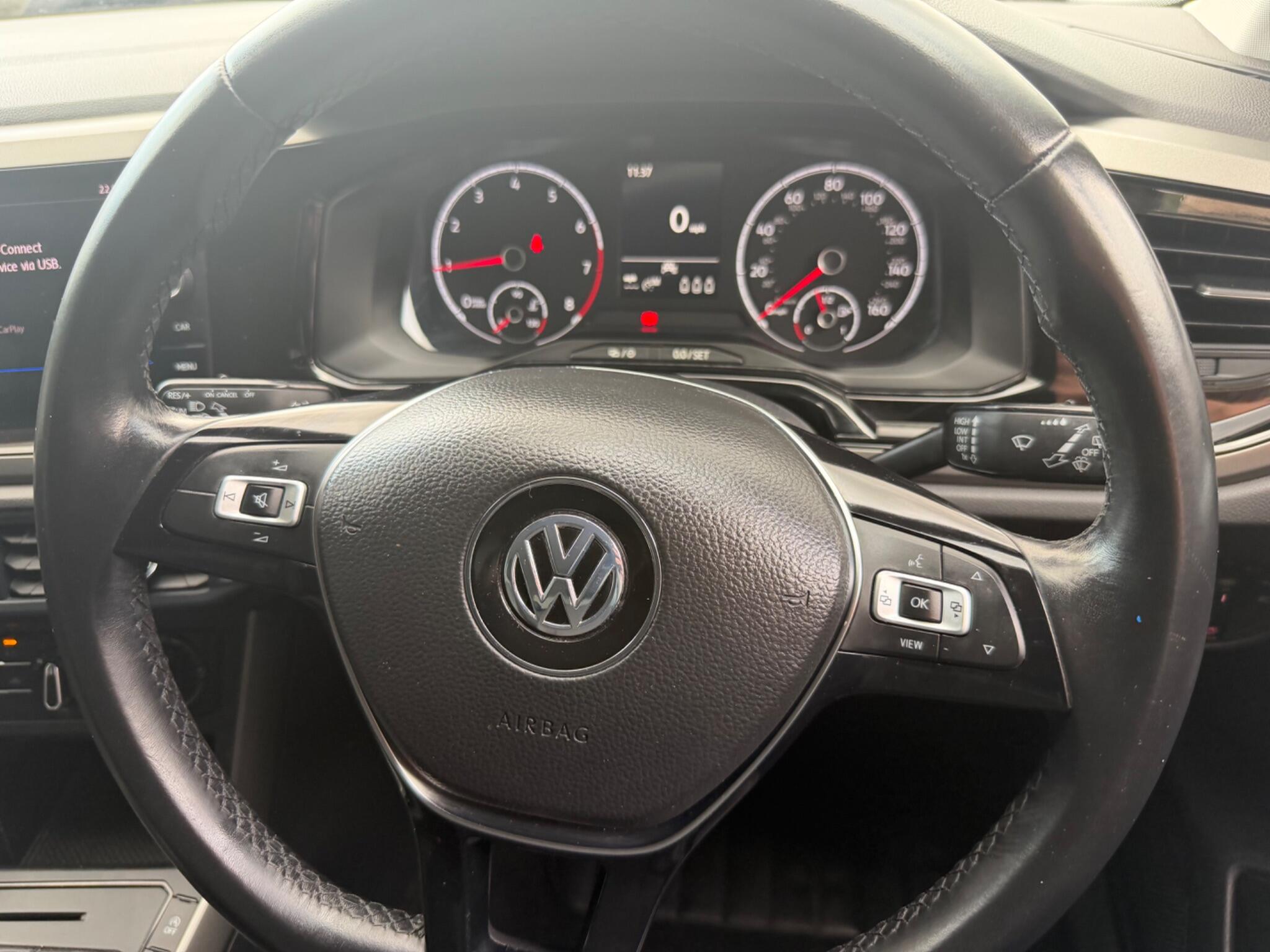 Volkswagen Polo view 3