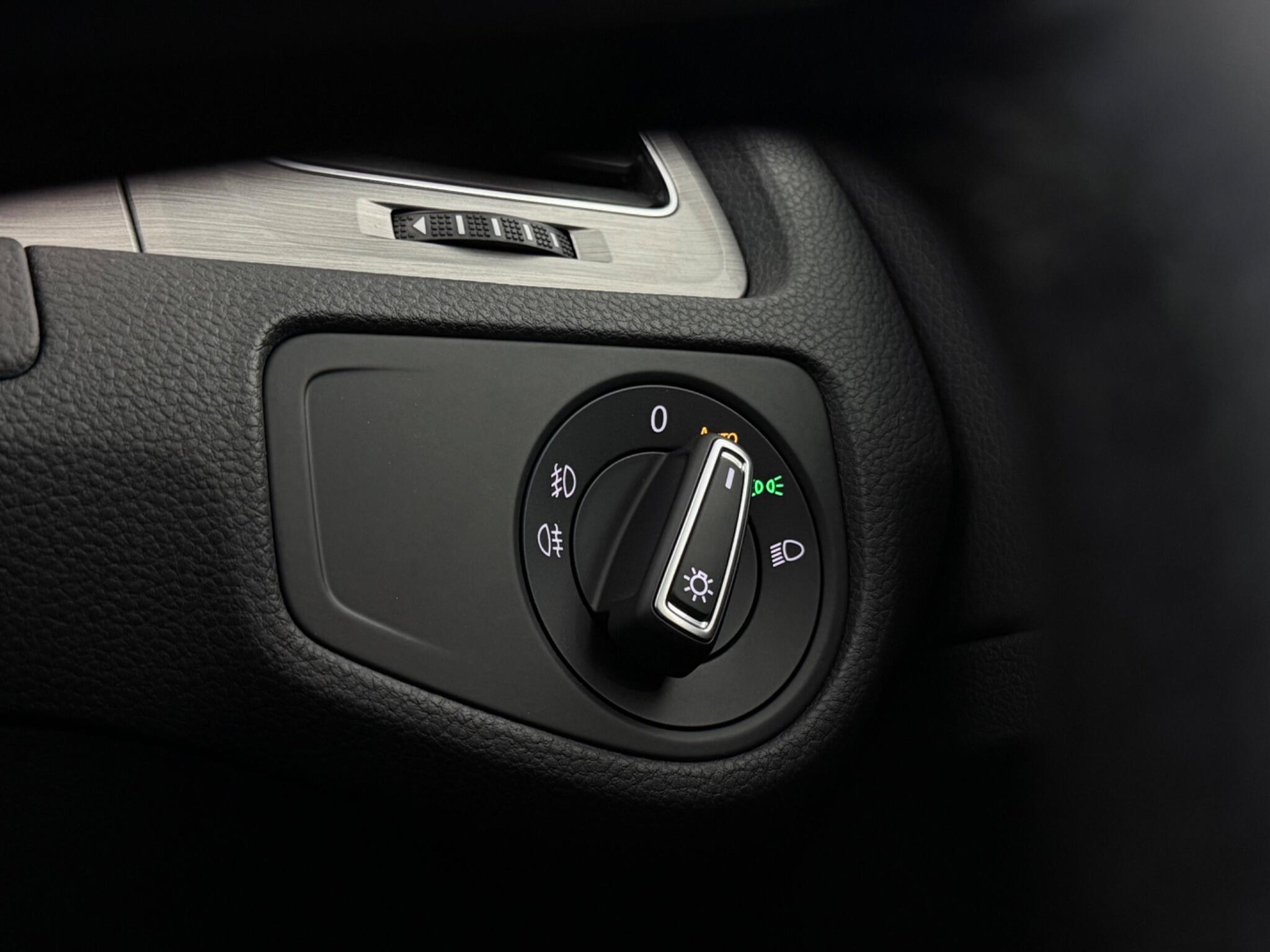 Volkswagen Golf view 15
