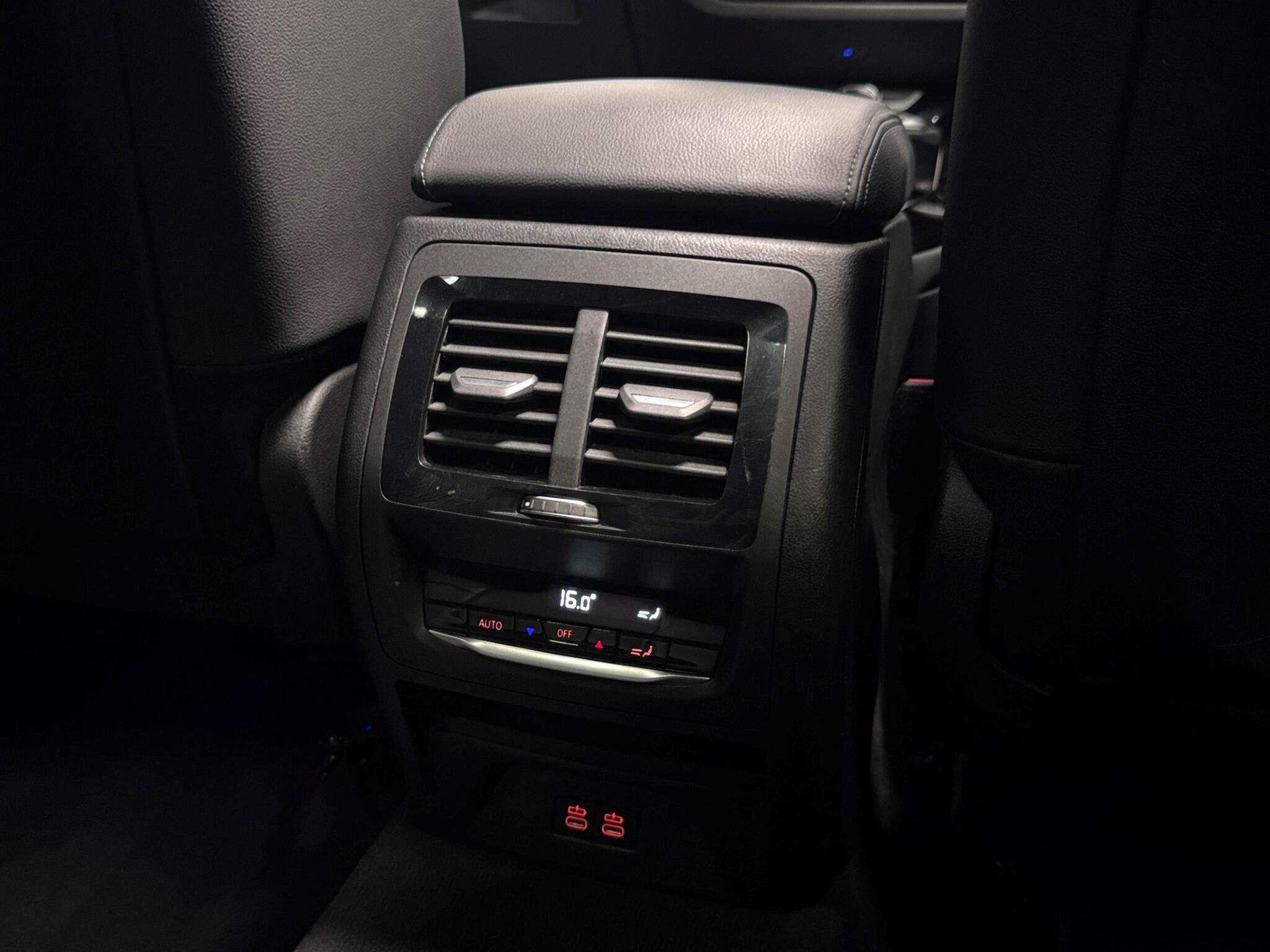 BMW X3 view 21