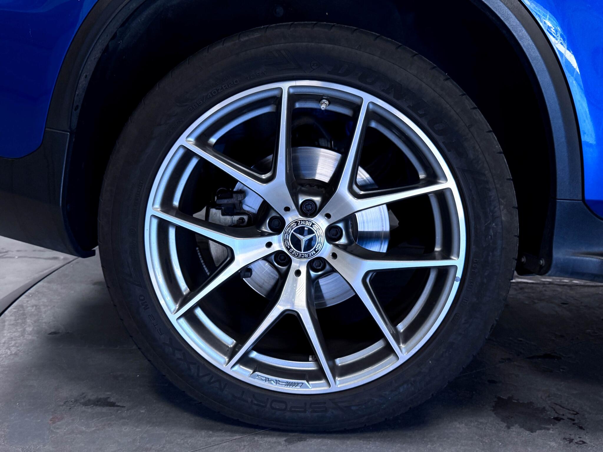 Mercedes-Benz GLC view 60