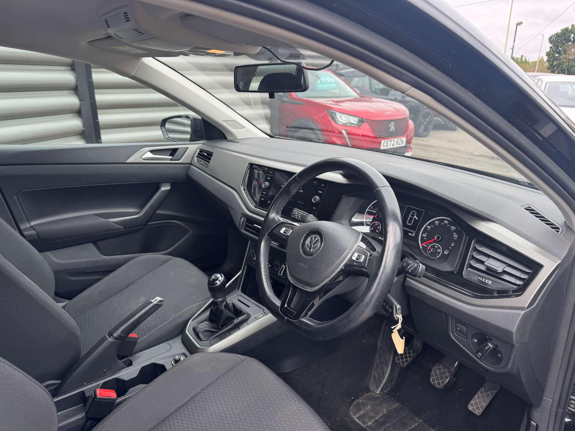 Volkswagen Polo view 12