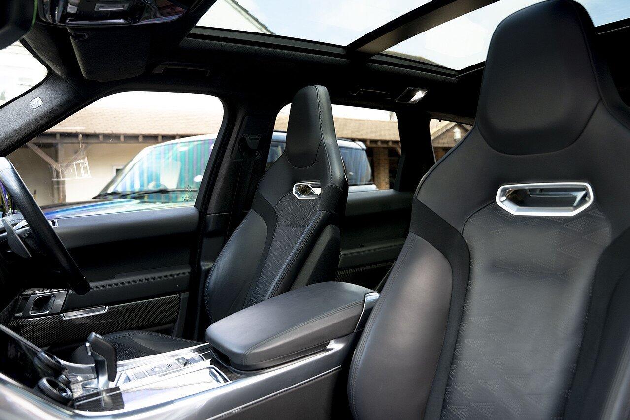 Land Rover Range Rover Sport view 8