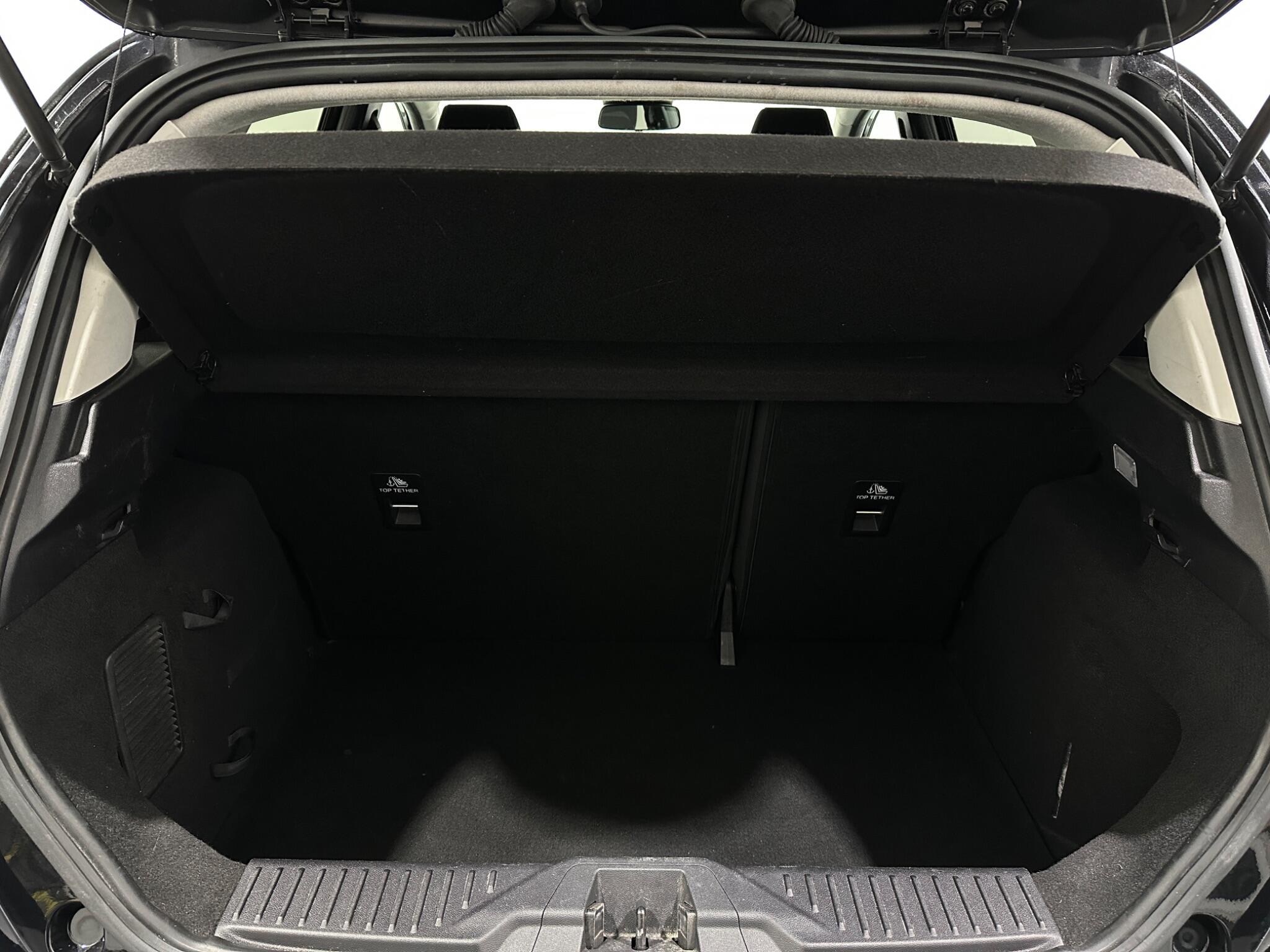 Ford Fiesta view 45