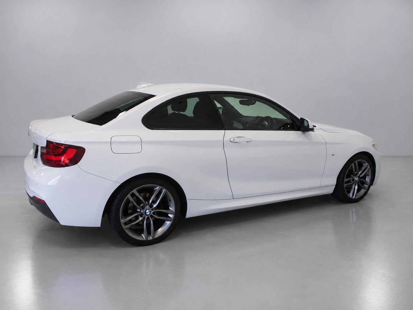 BMW 2 Series view 11