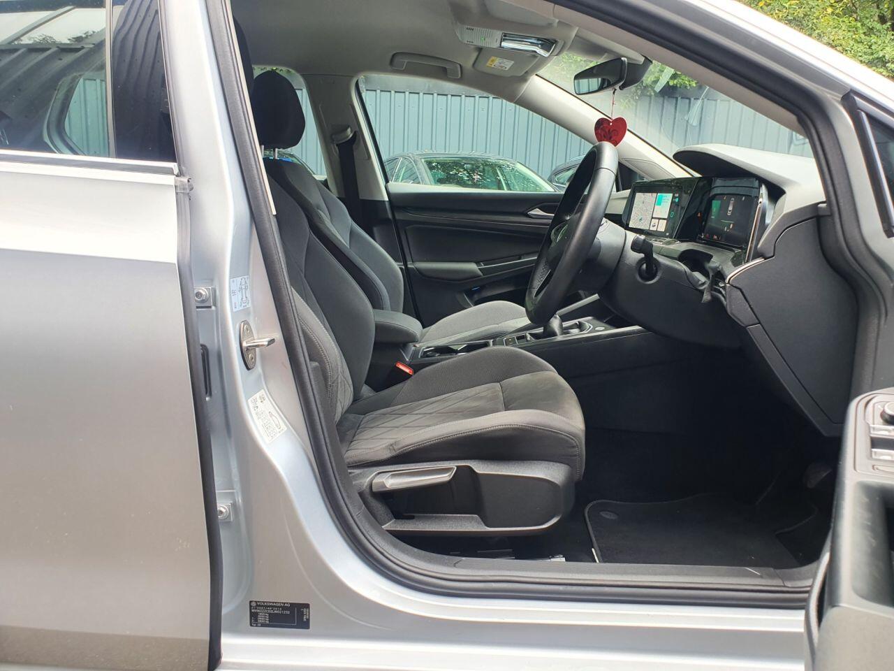 Volkswagen Golf view 15