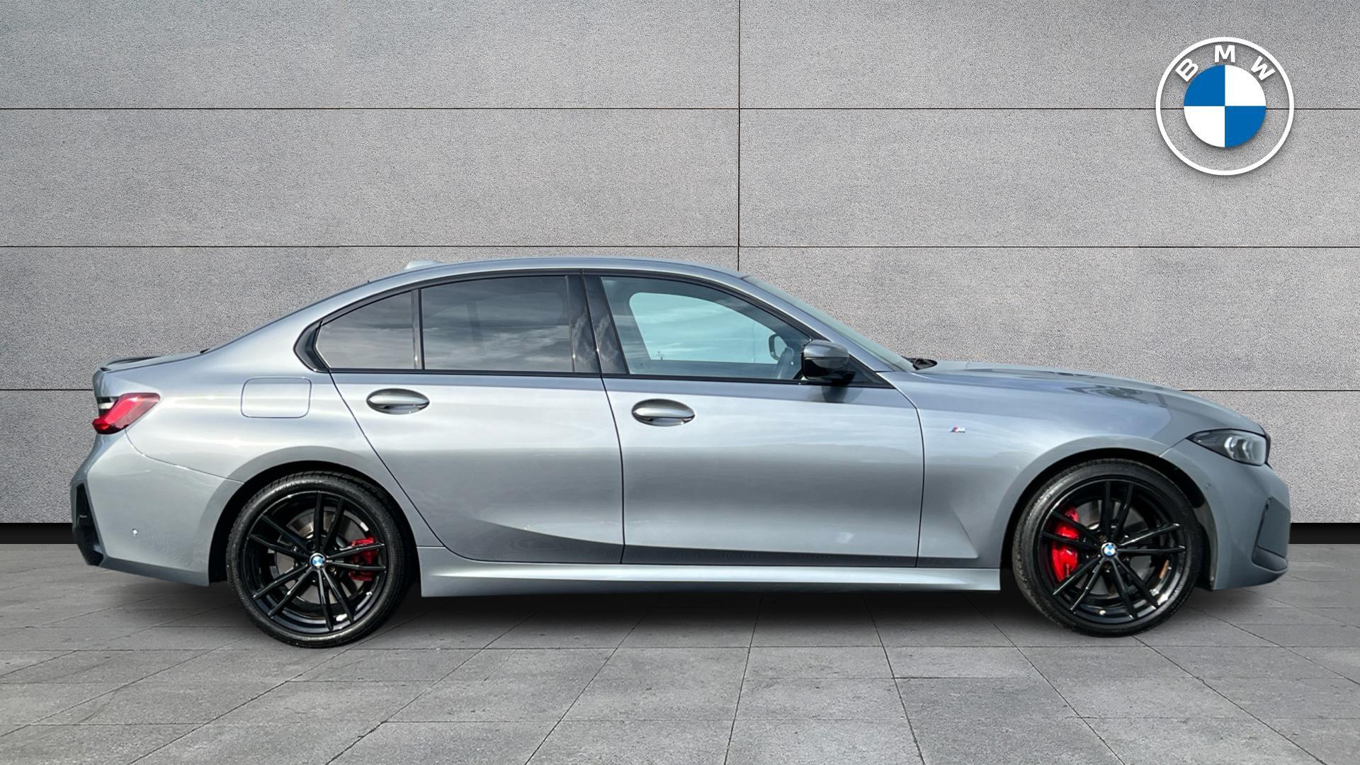BMW 3 Series view 3