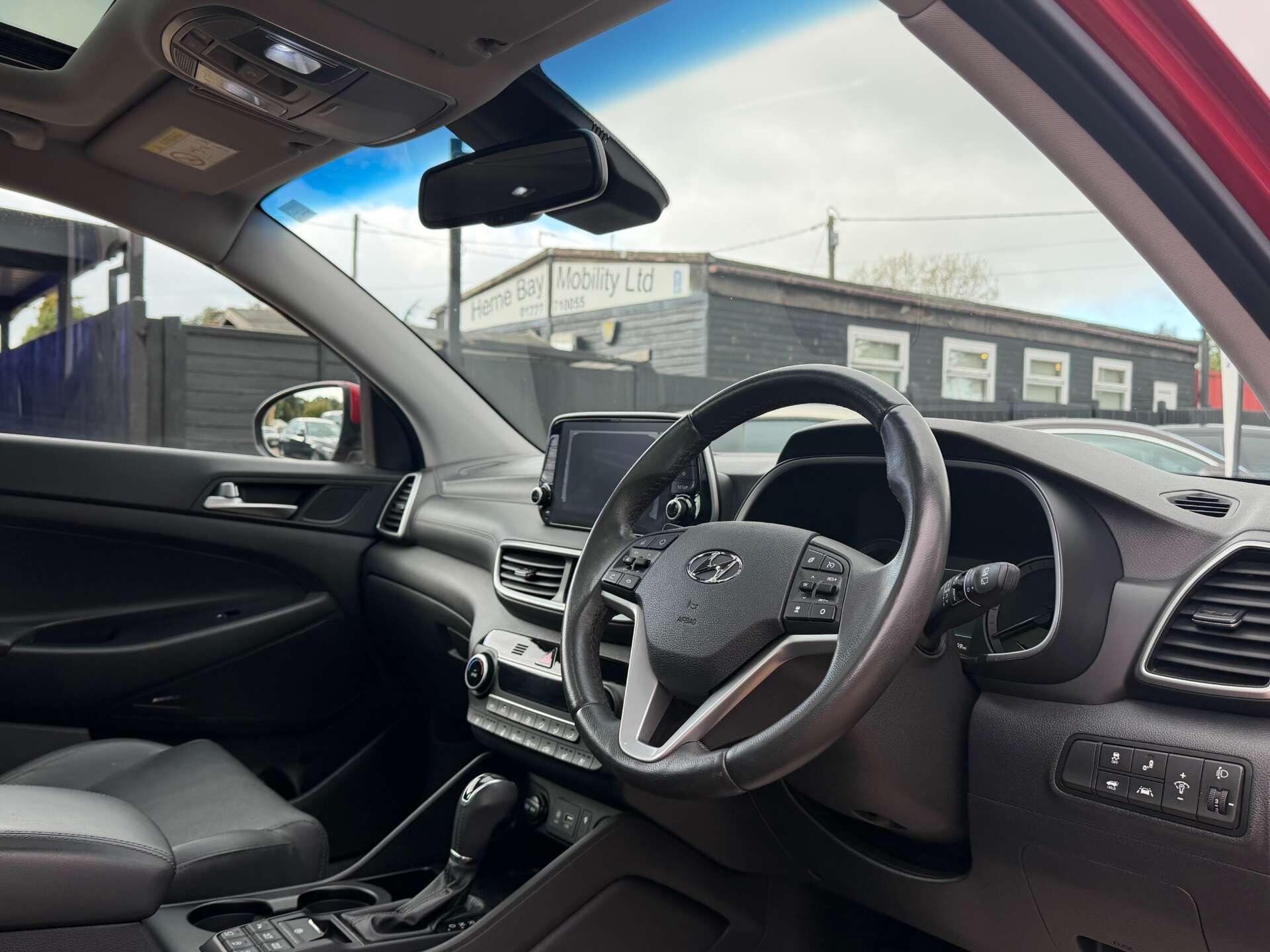 Hyundai Tucson view 3