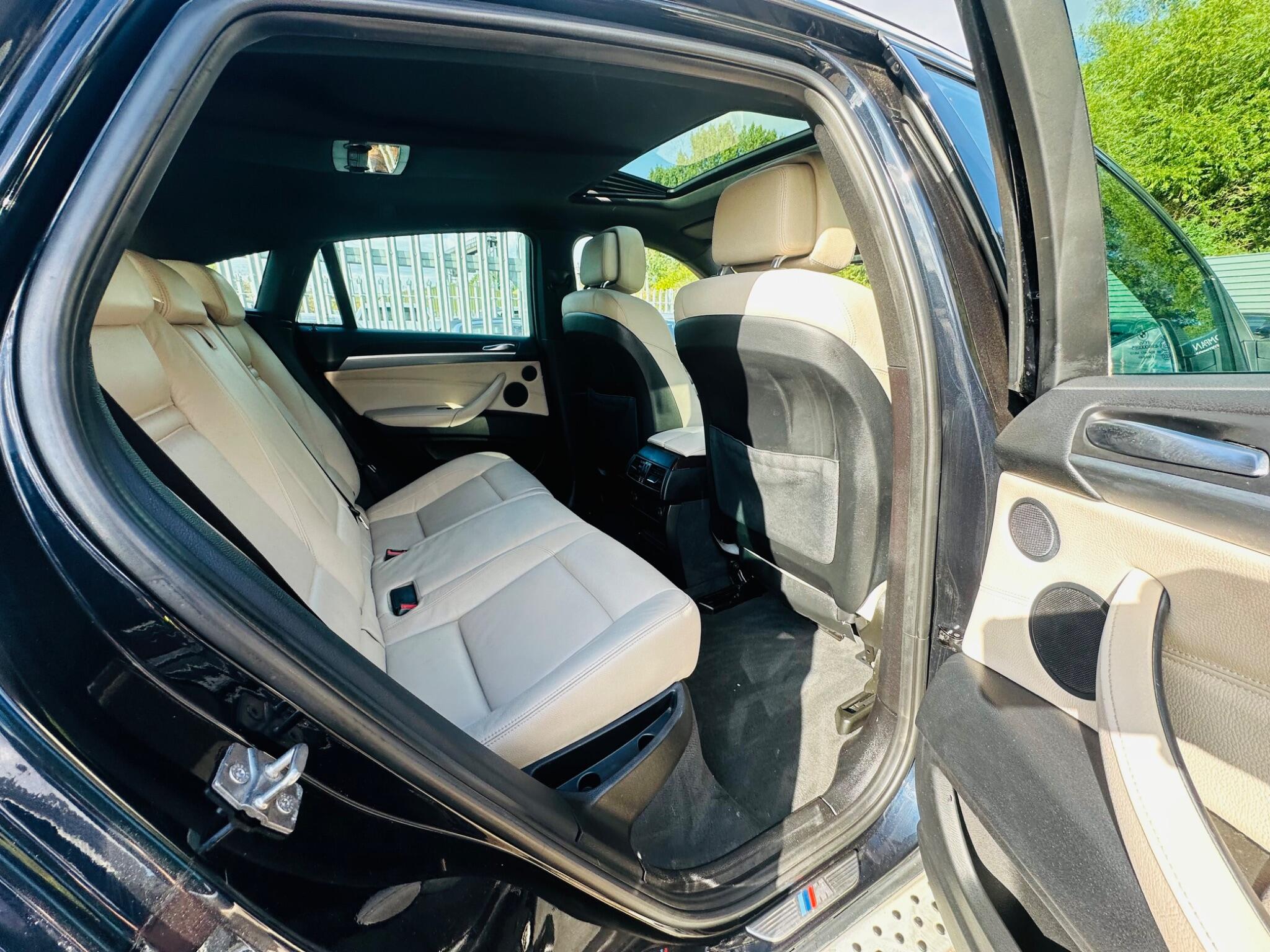 BMW X6 view 58