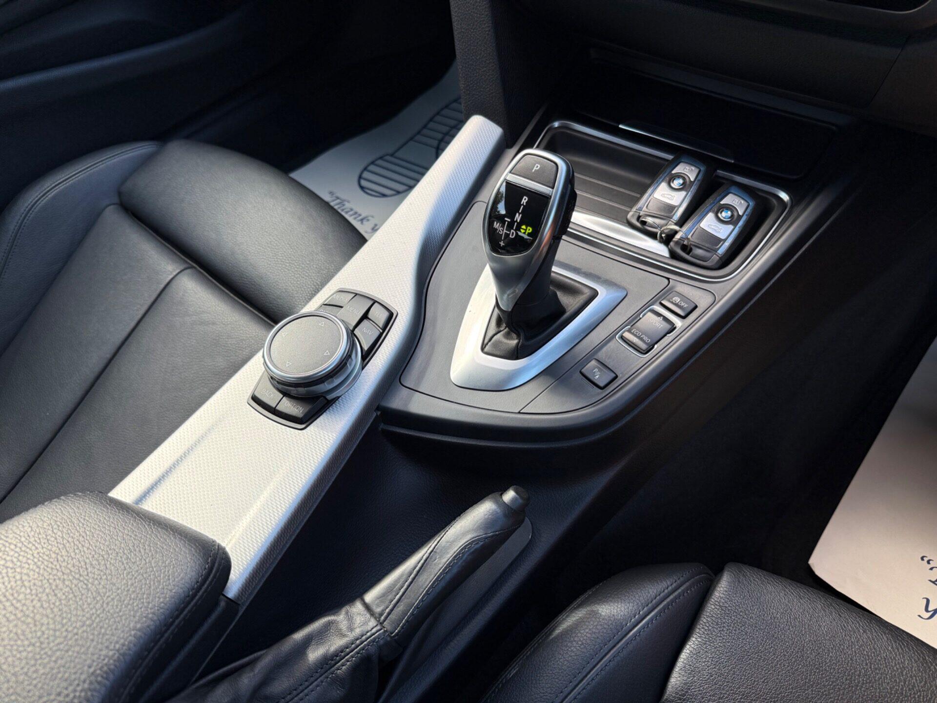 BMW 4 Series view 10