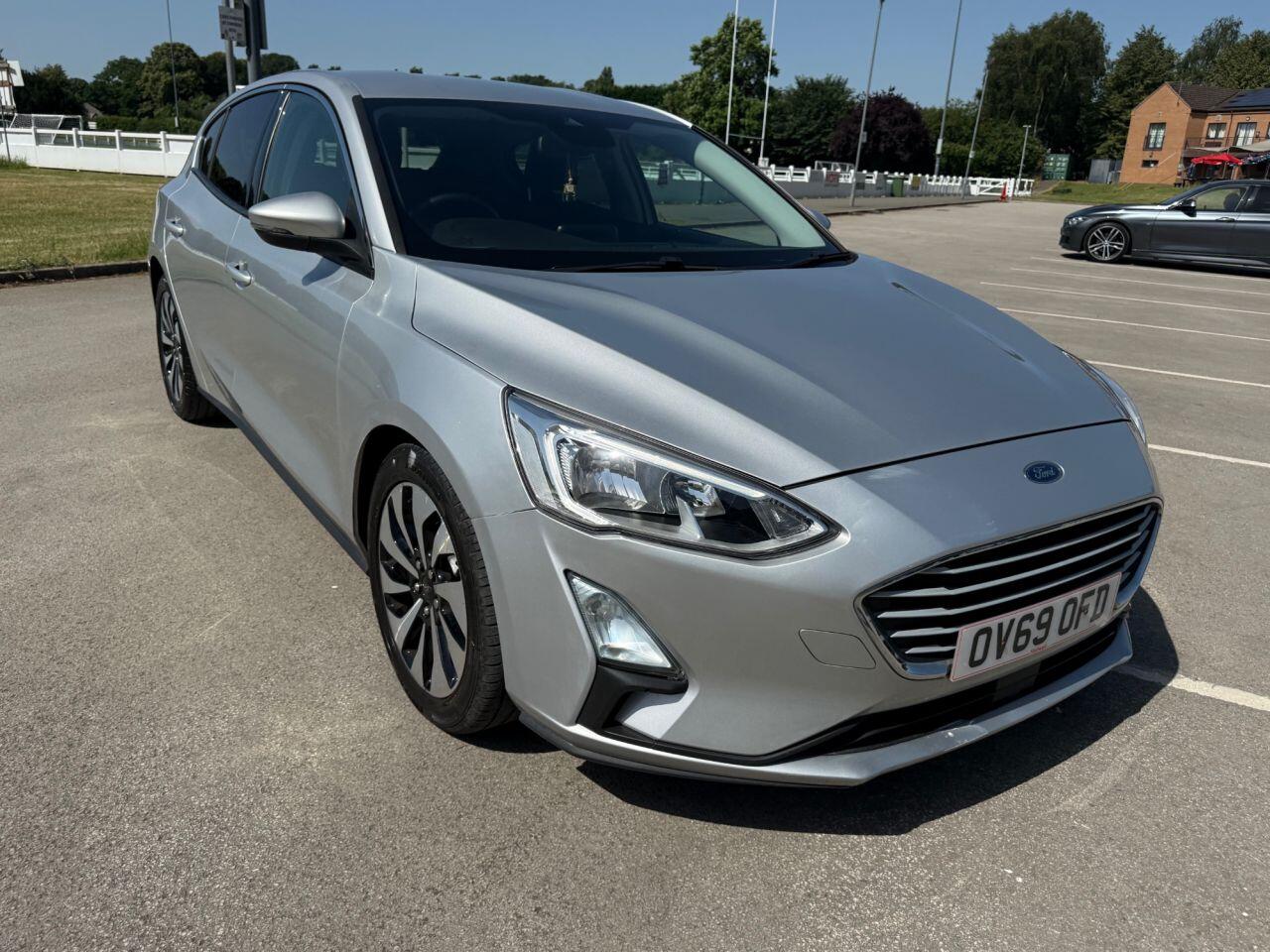 Ford Focus view 20