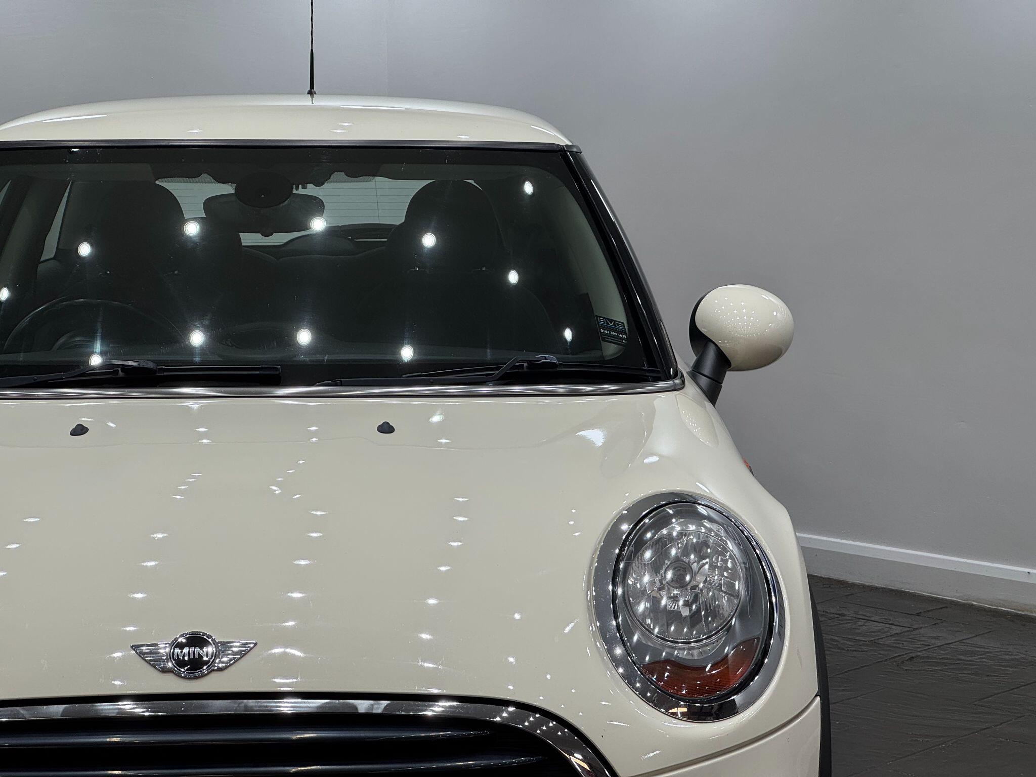 Mini Hatch view 14
