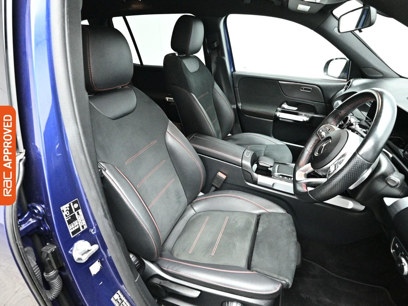 Mercedes-Benz GLB view 12