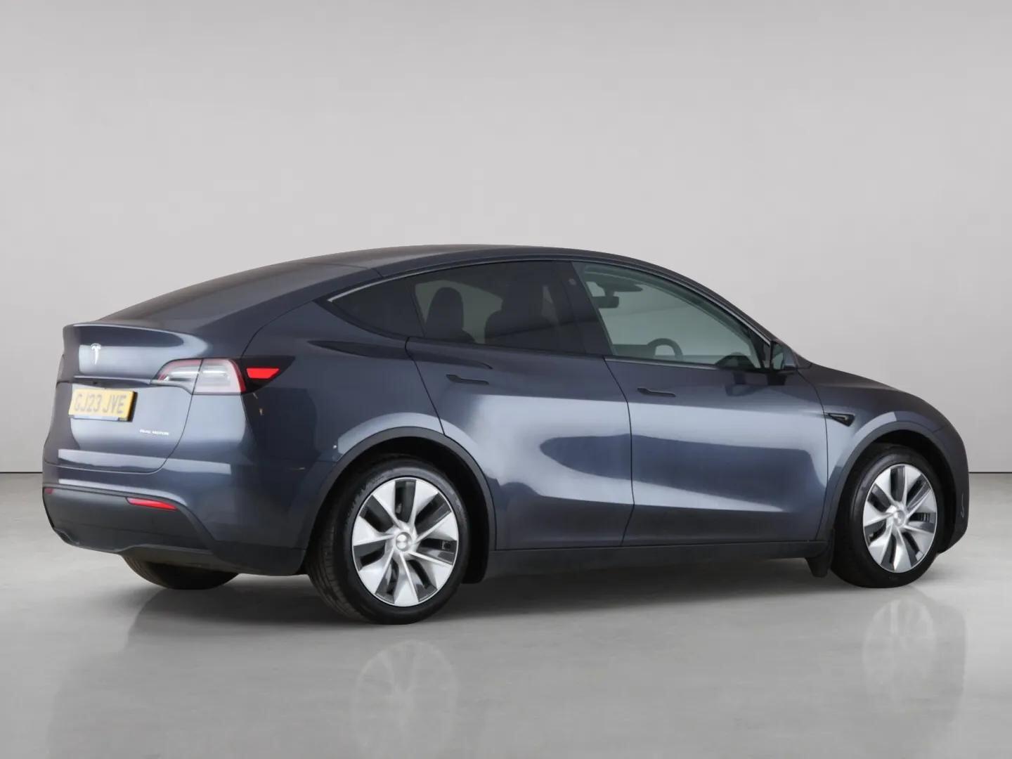 Tesla Model Y view 8