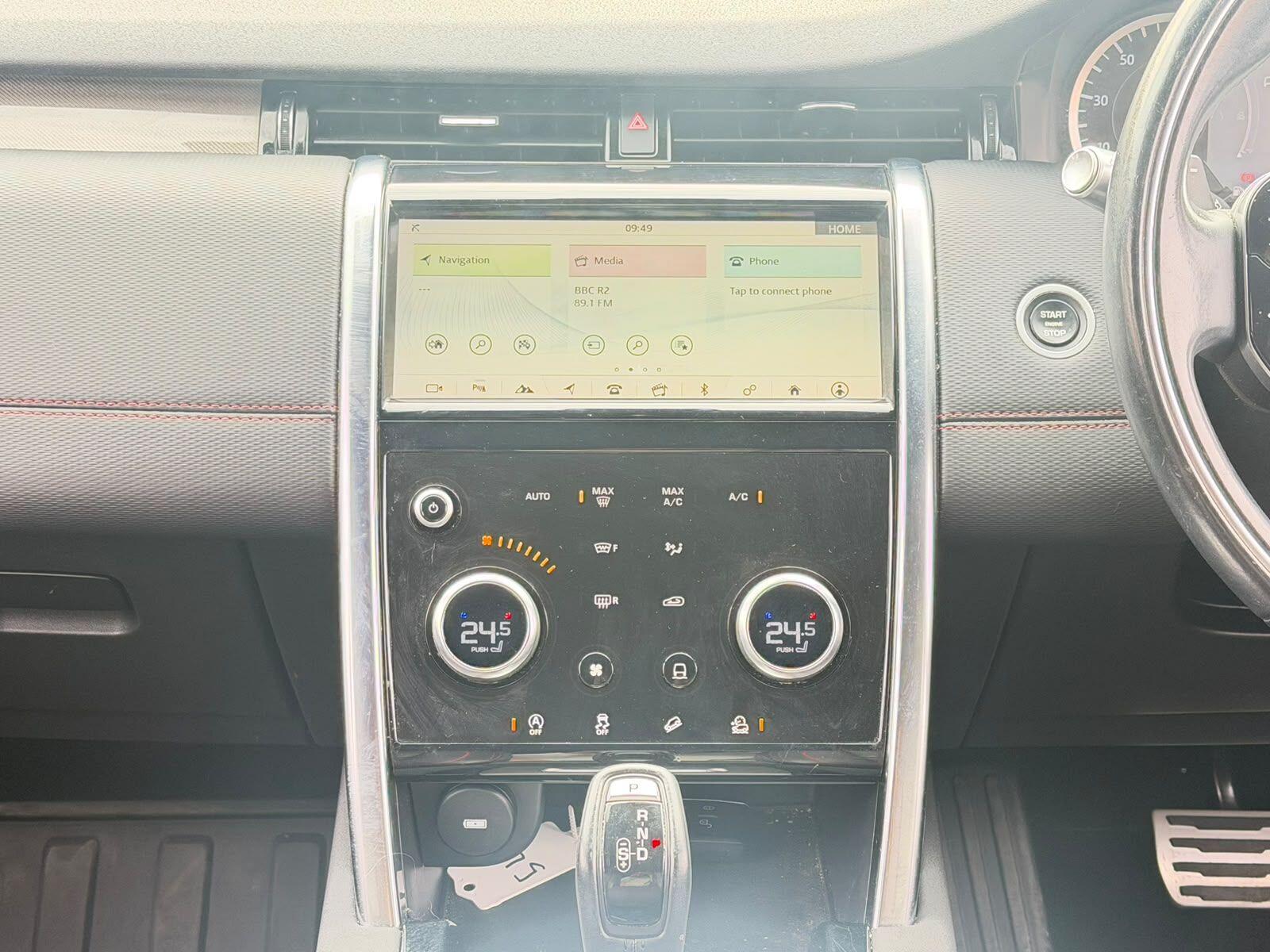Land Rover Discovery Sport view 20