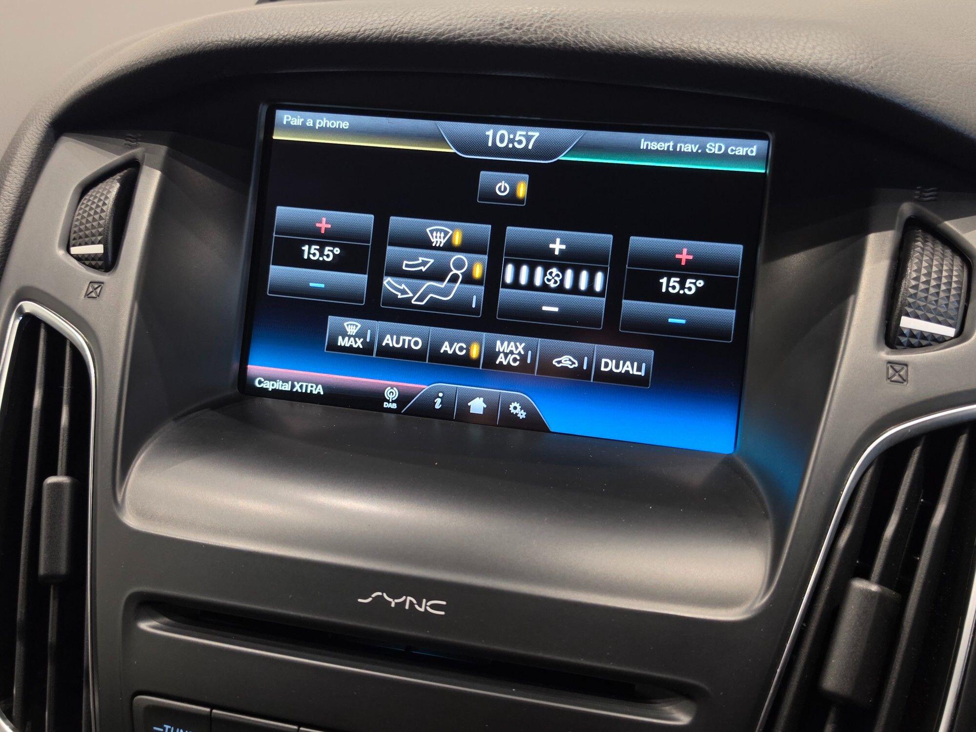 Ford Focus view 42