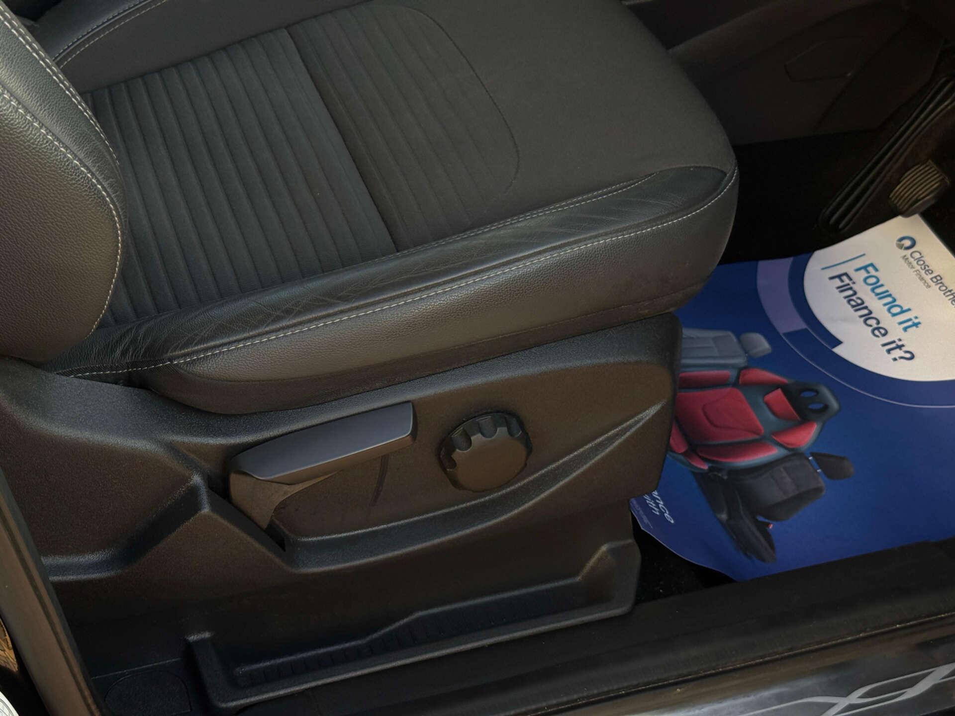 Ford Kuga view 30