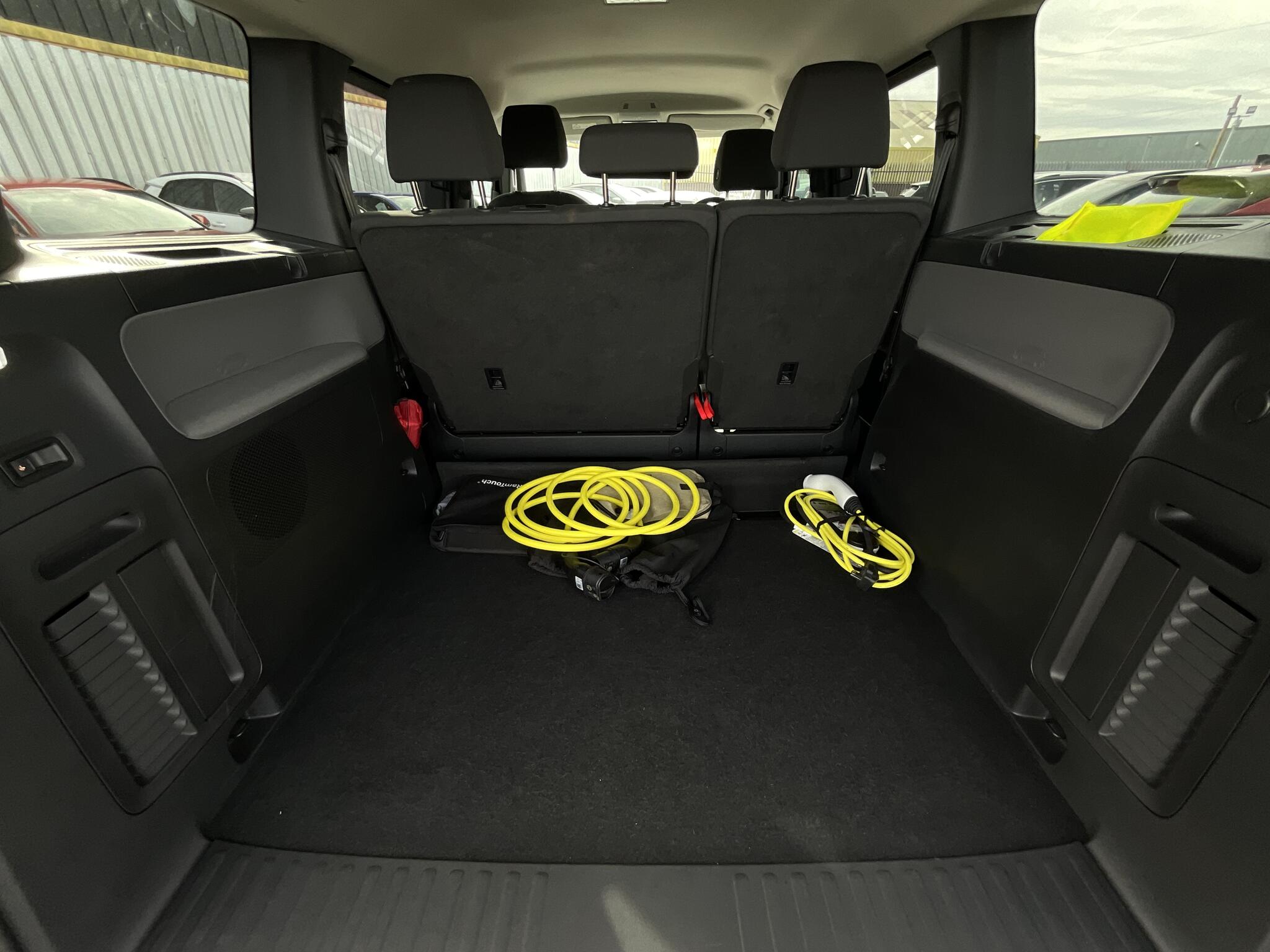 Volkswagen Id. Buzz view 41