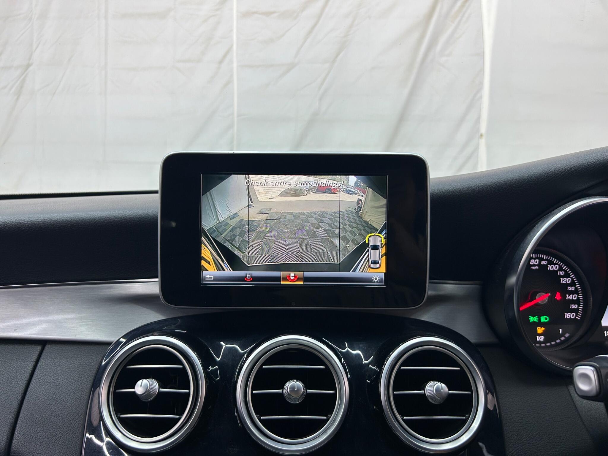 Mercedes-Benz C-Class view 40