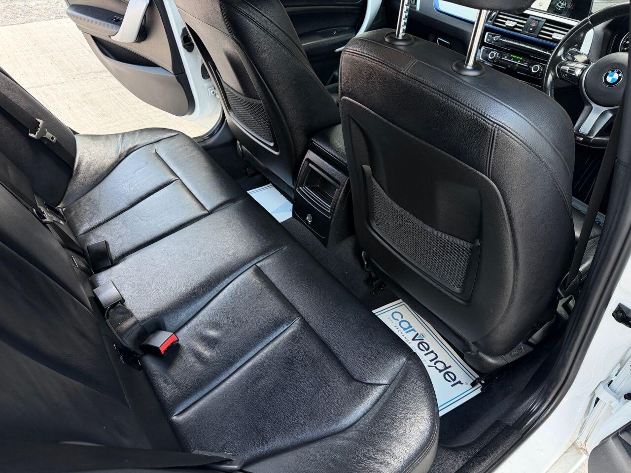 BMW 1 Series view 24