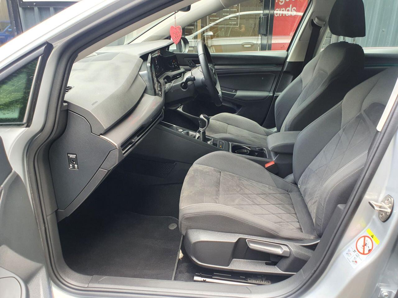 Volkswagen Golf view 27