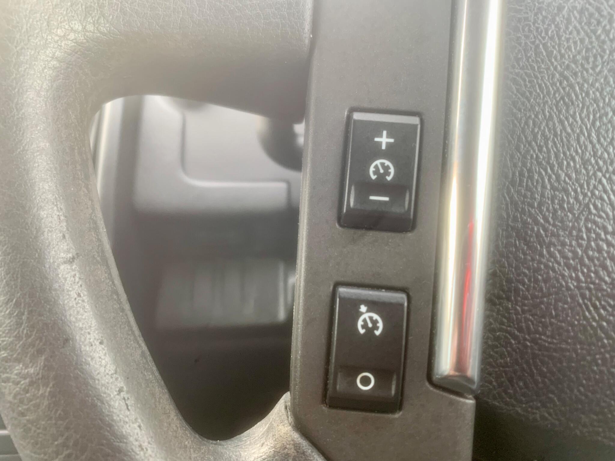 Land Rover Freelander 2 view 32